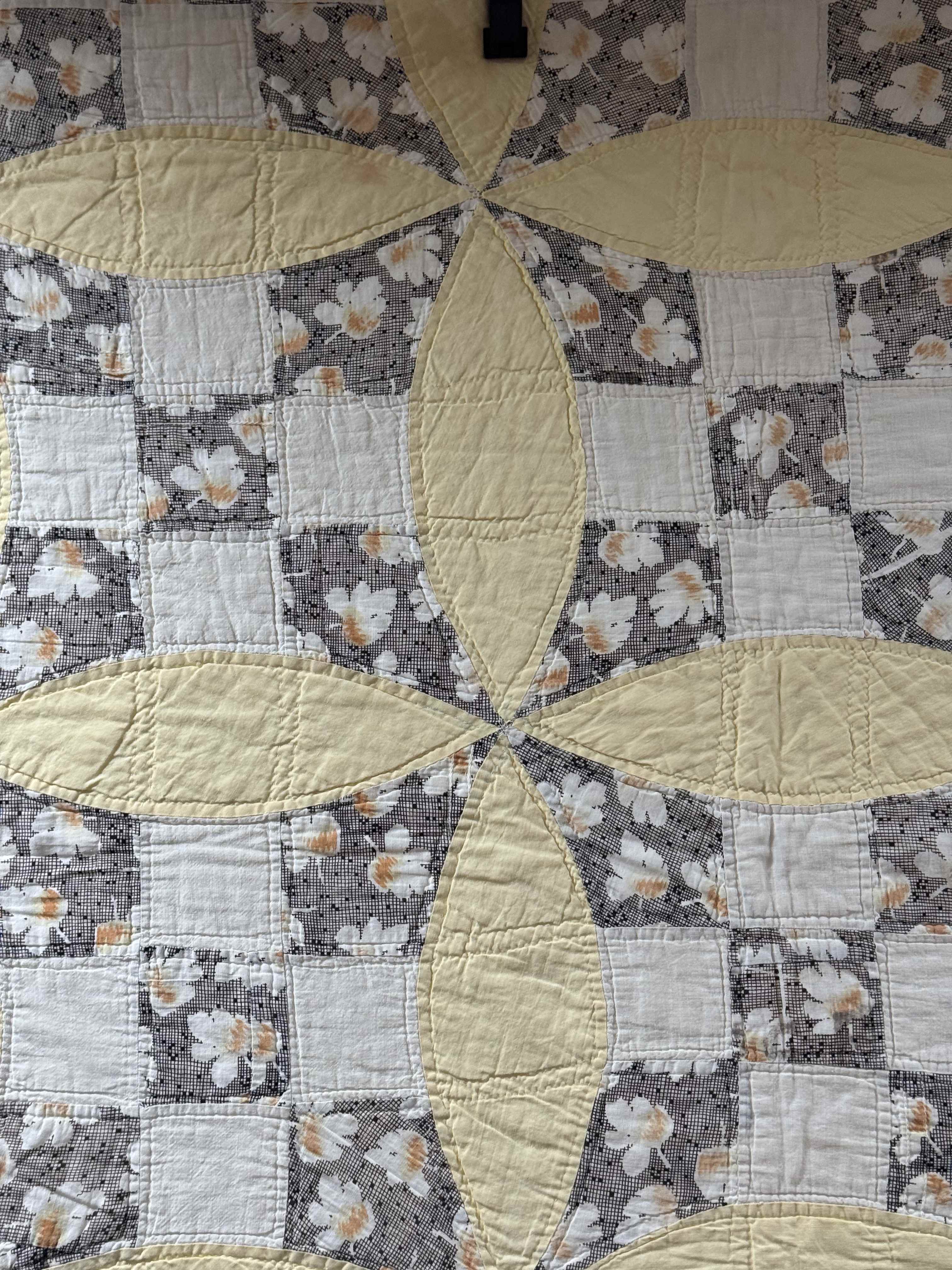 Vintage Quilt Glorified Nine Patch Yellow