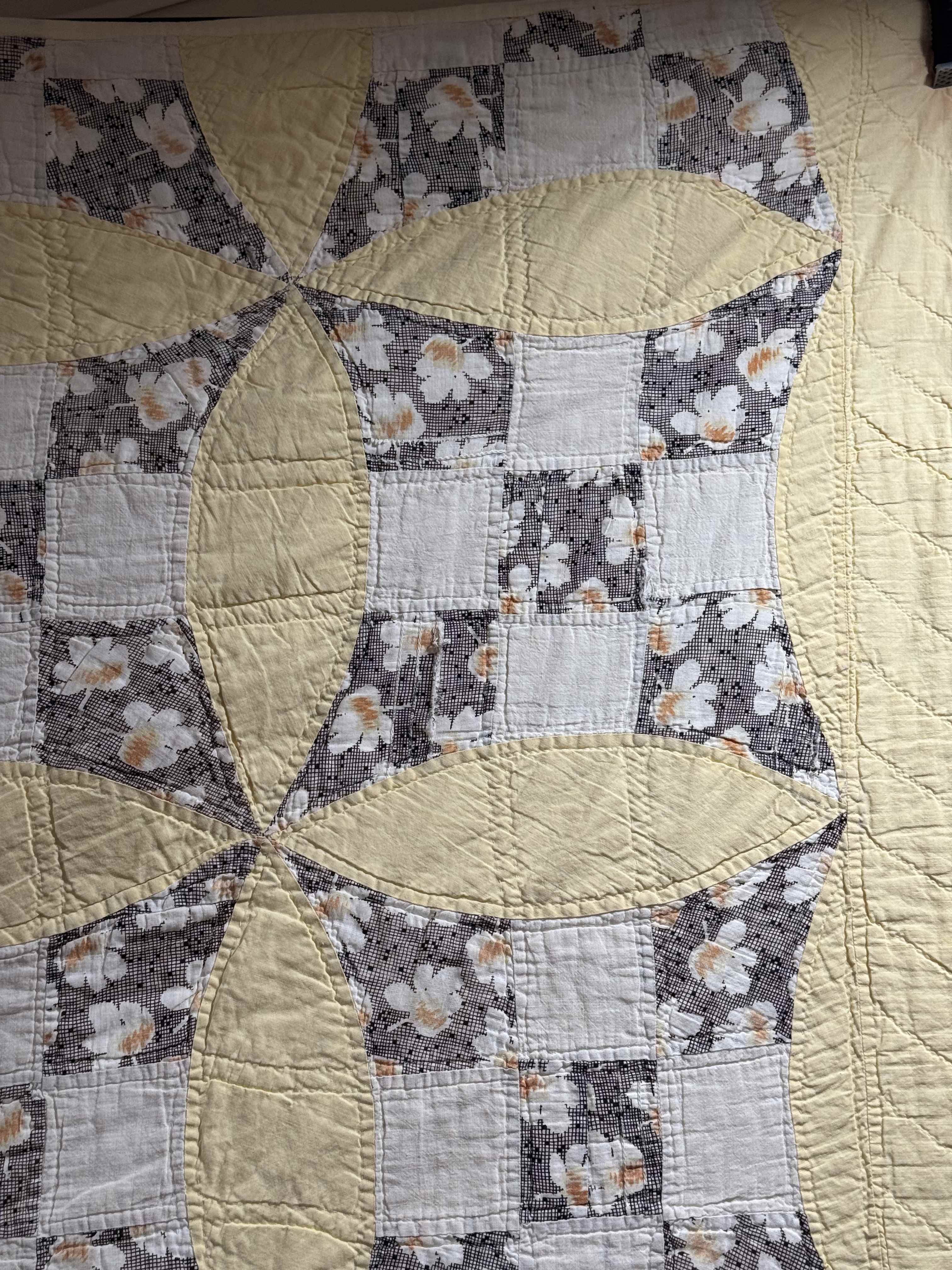 Vintage Quilt Glorified Nine Patch Yellow
