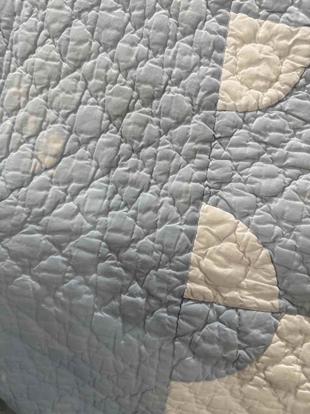 **SOLD** Vintage Old Mill Wheel Quilt **SOLD**
