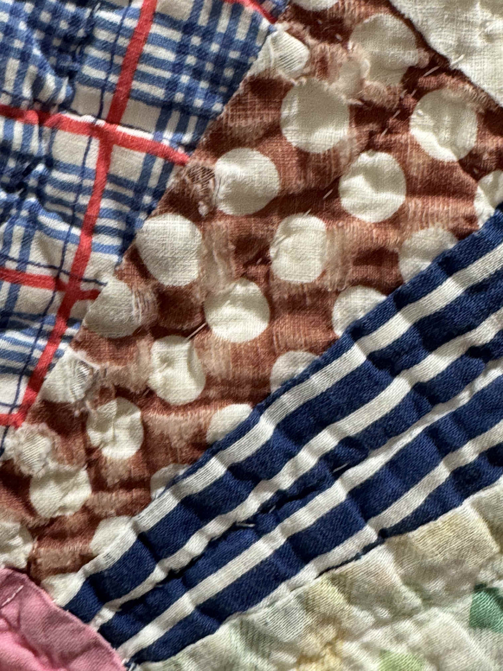 **SOLD** Vintage Grandmother's Fan Pink Feed Sack Quilt **SOLD**