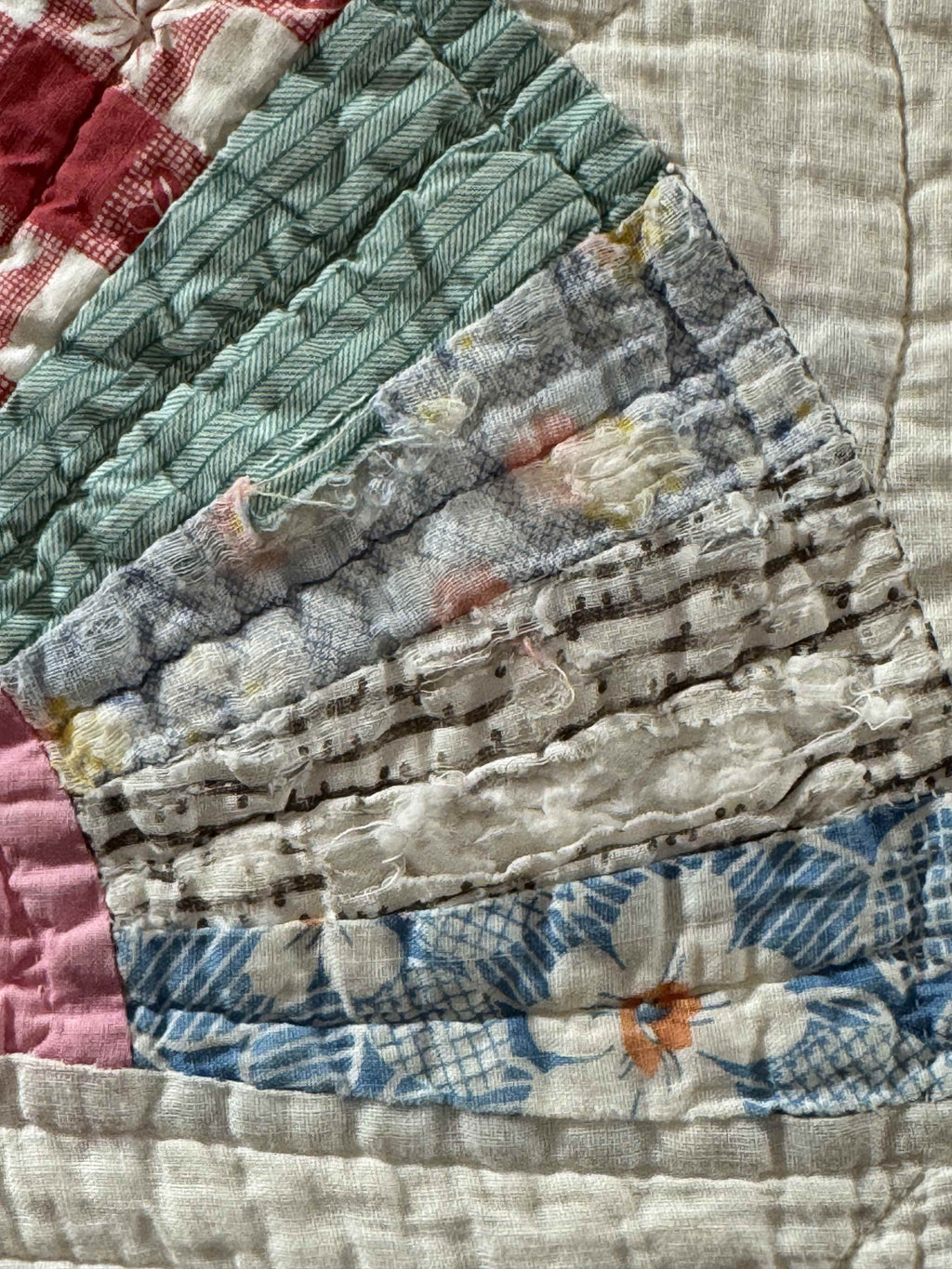 **SOLD** Vintage Grandmother's Fan Pink Feed Sack Quilt **SOLD**