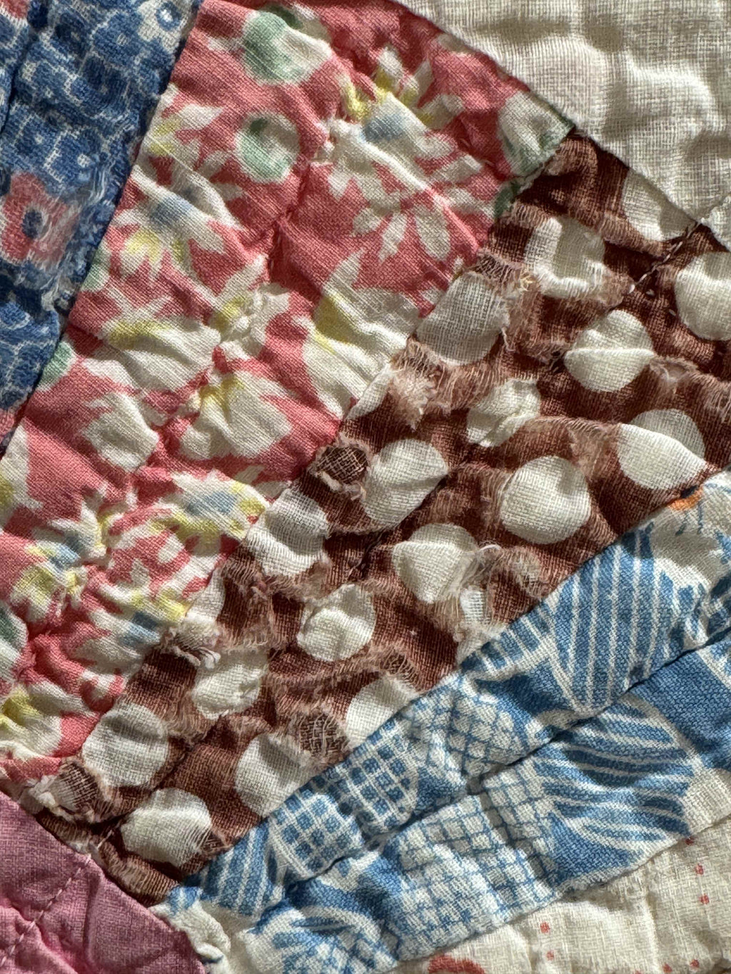 **SOLD** Vintage Grandmother's Fan Pink Feed Sack Quilt **SOLD**