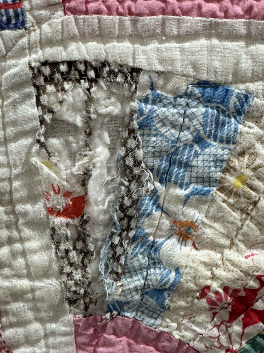 **SOLD** Vintage Grandmother's Fan Pink Feed Sack Quilt **SOLD**