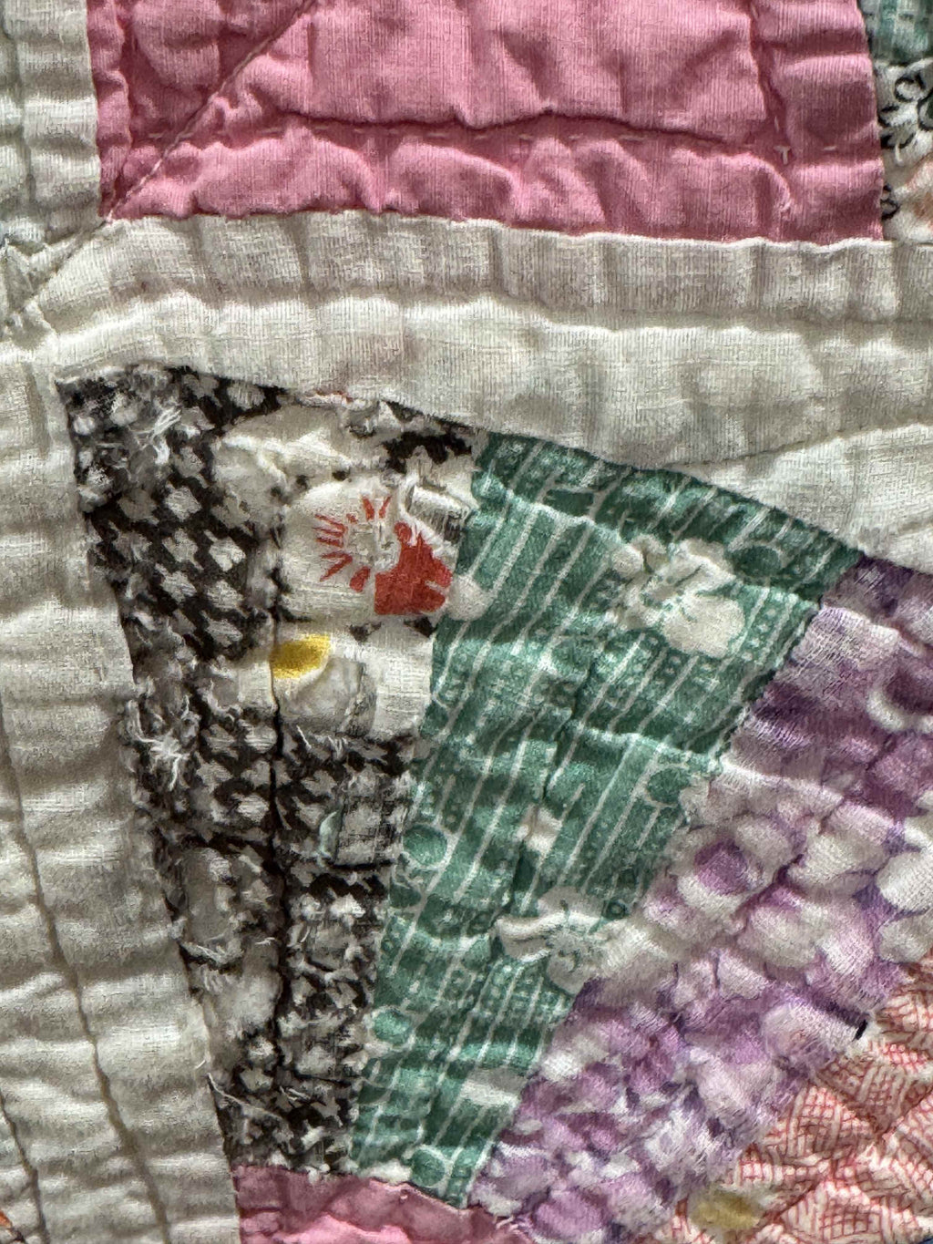 **SOLD** Vintage Grandmother's Fan Pink Feed Sack Quilt **SOLD**