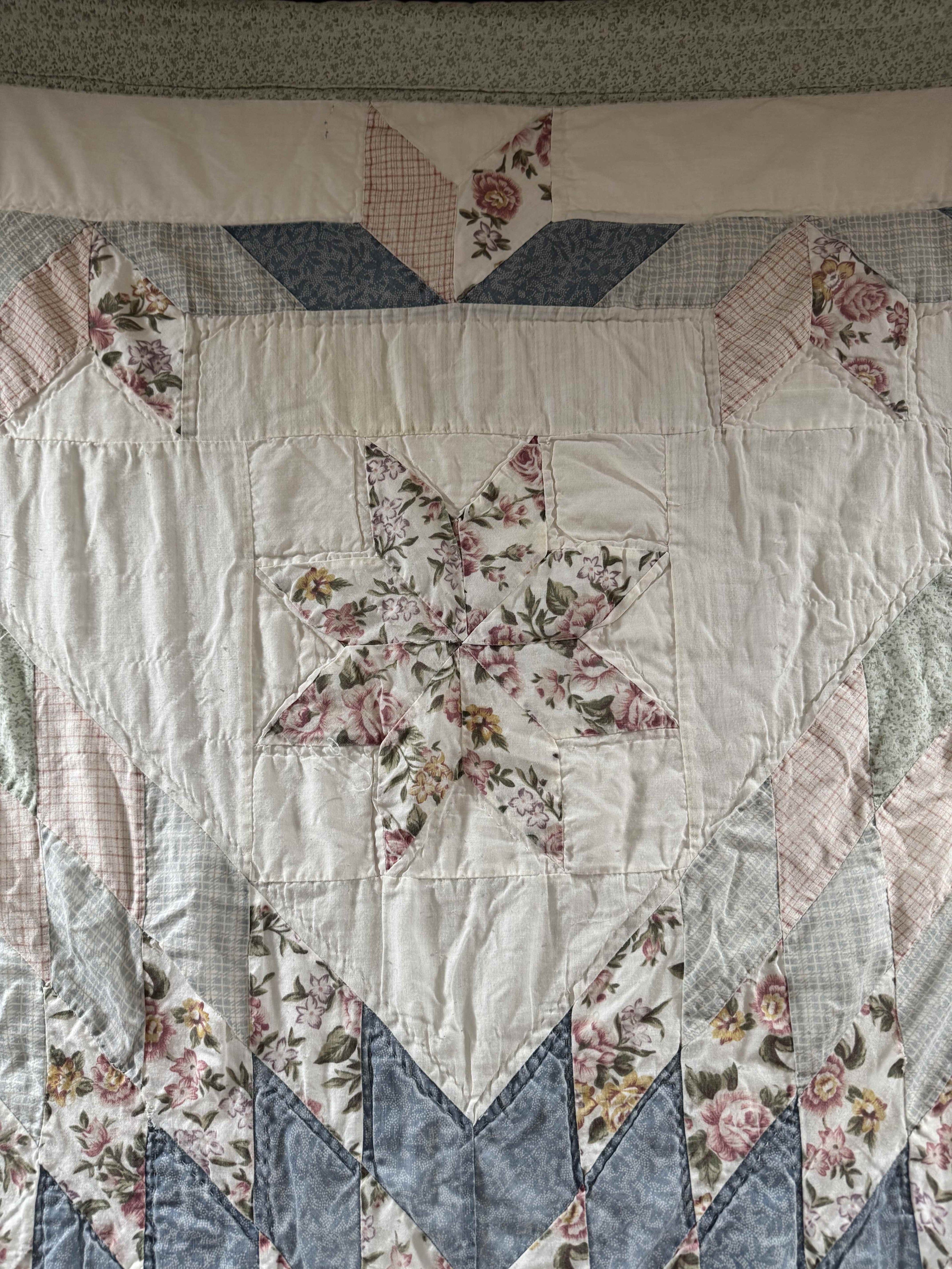 Vintage Lonestar Cutter Quilt