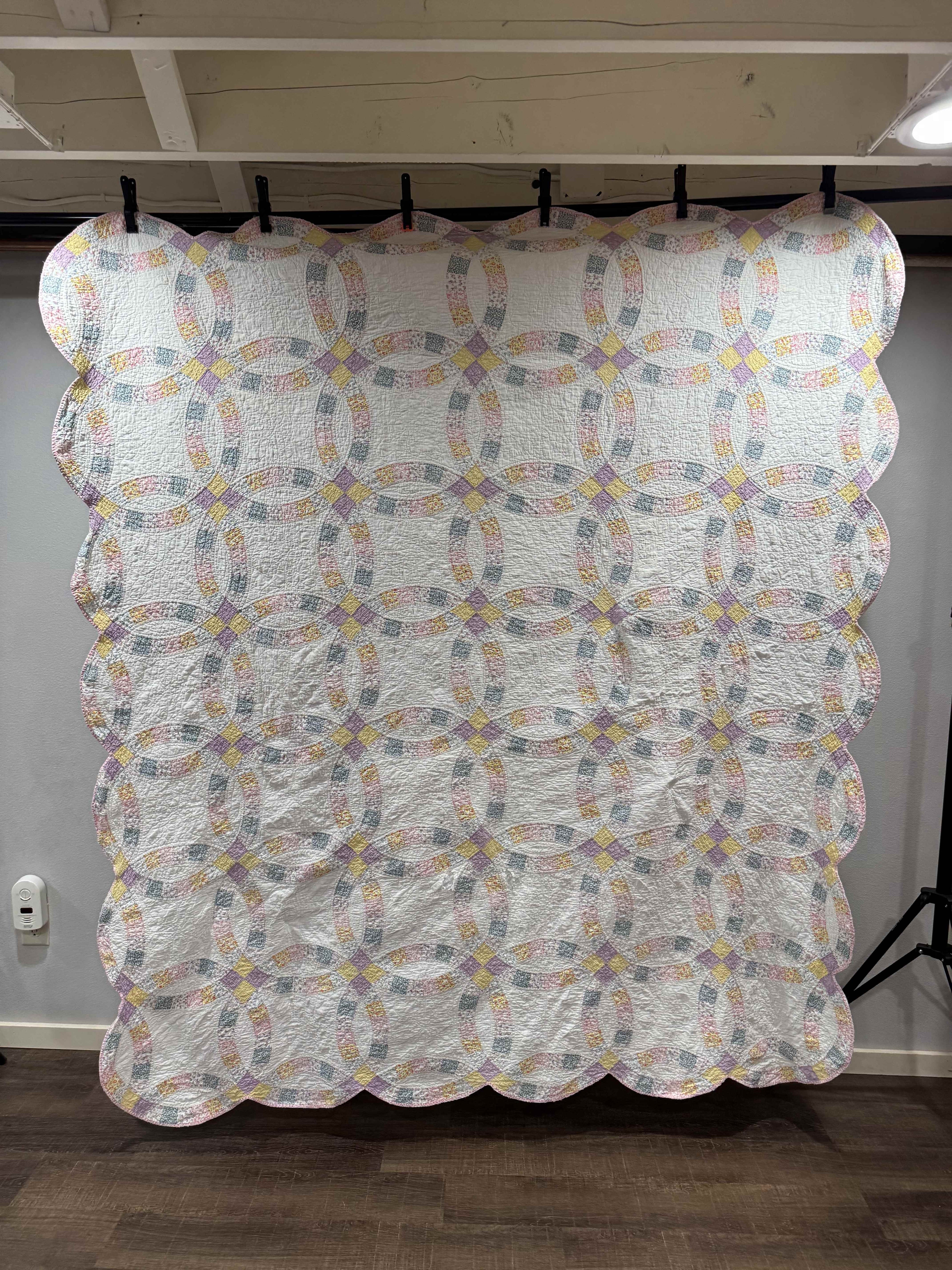 Vintage Double Wedding Ring Quilt