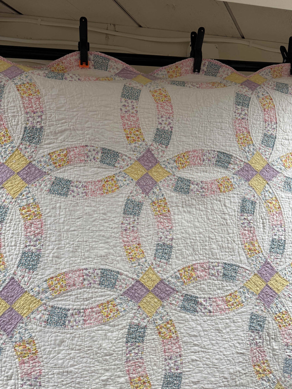 Vintage Double Wedding Ring Quilt
