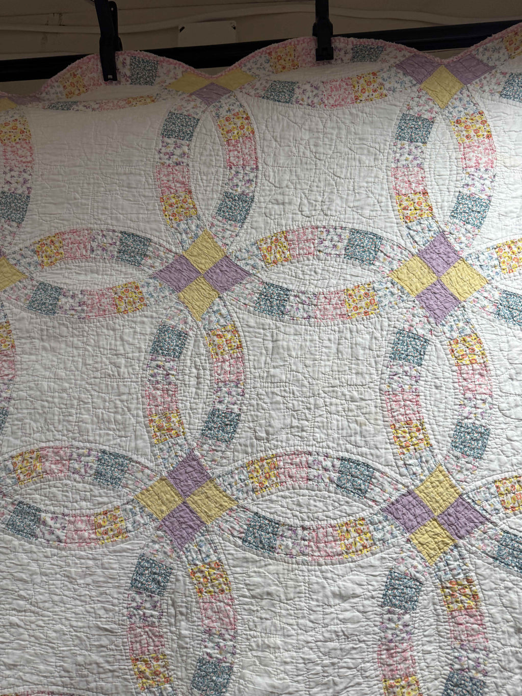 Vintage Double Wedding Ring Quilt
