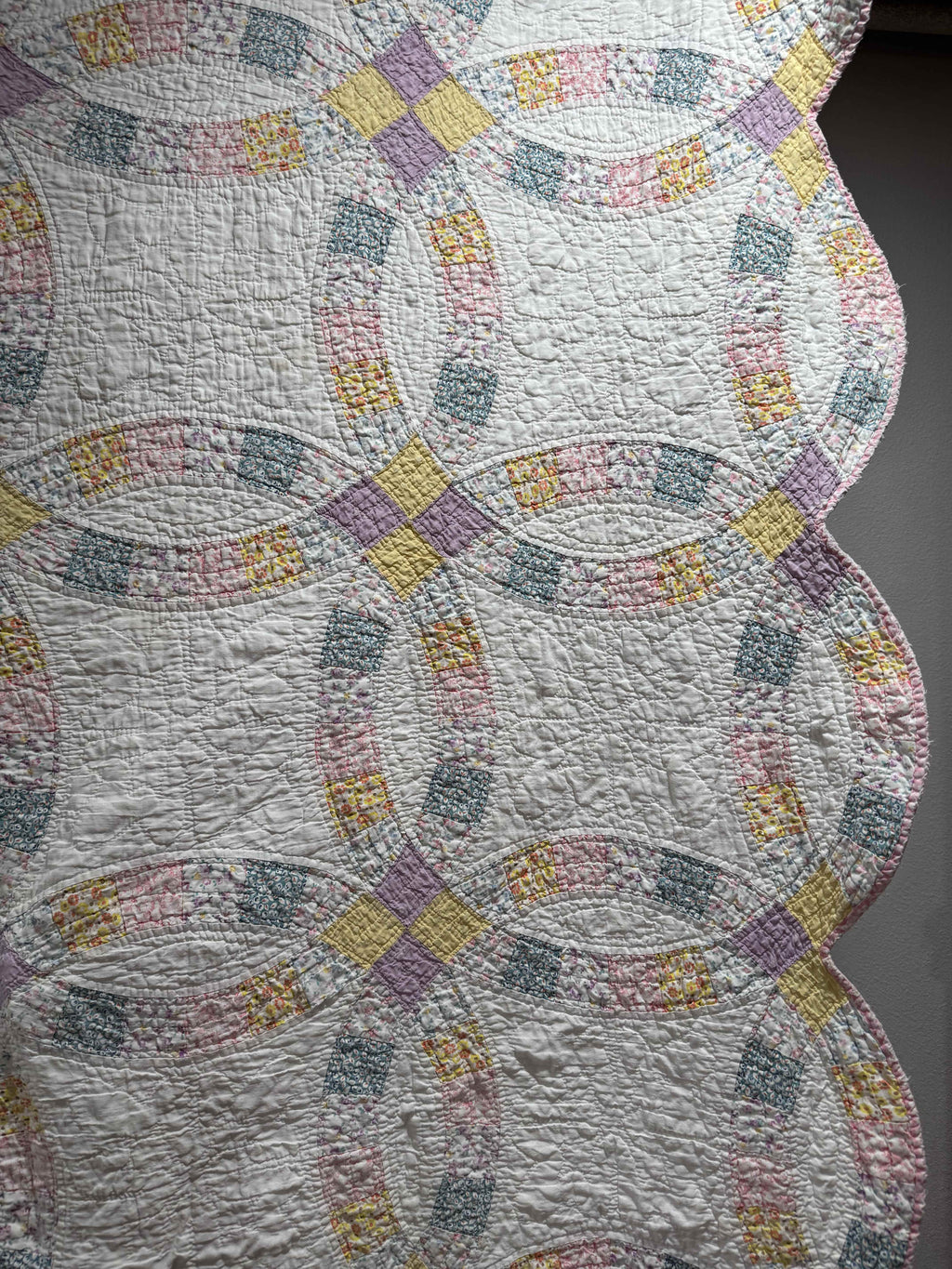 Vintage Double Wedding Ring Quilt