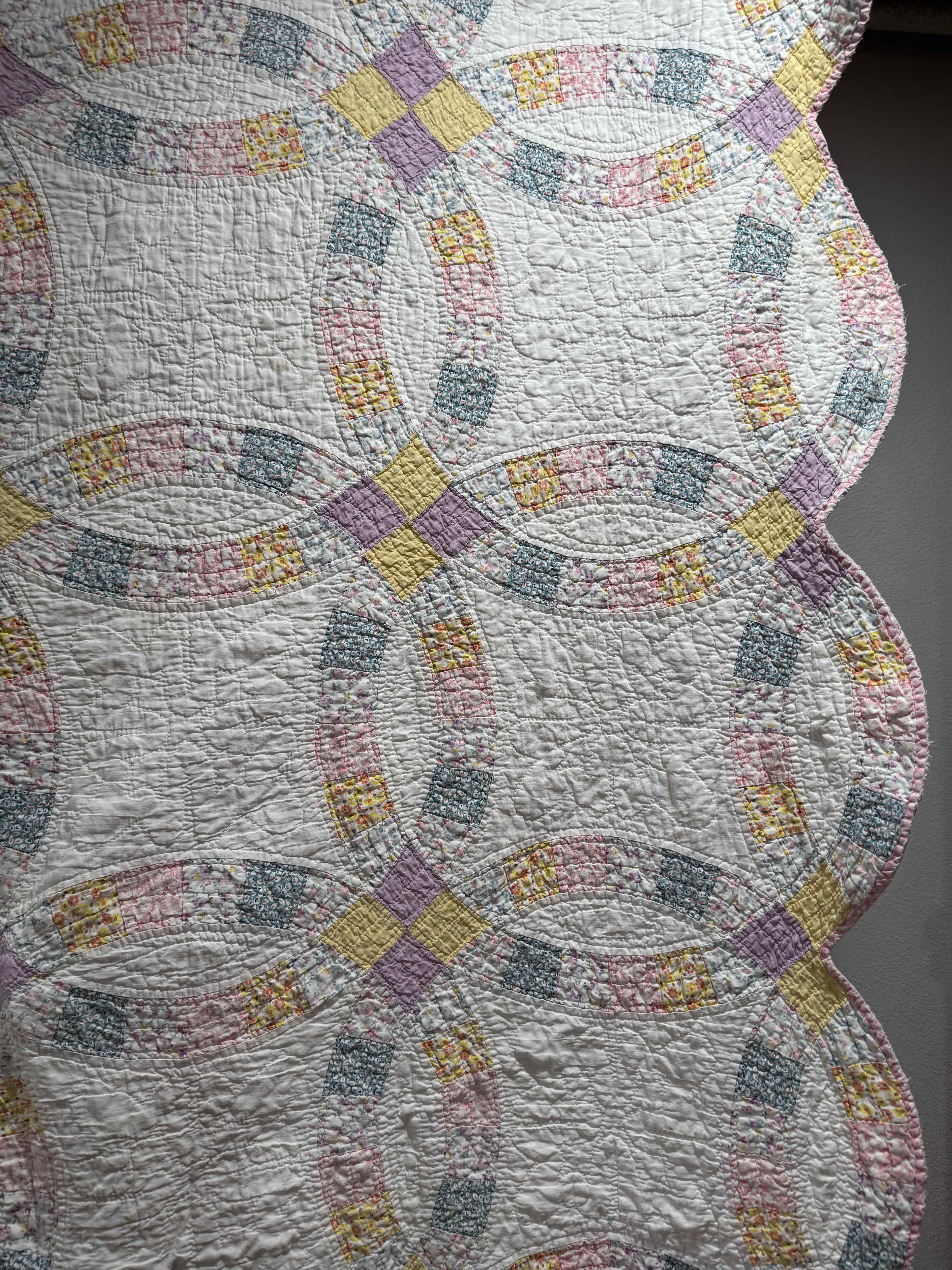 Vintage Double Wedding Ring Quilt