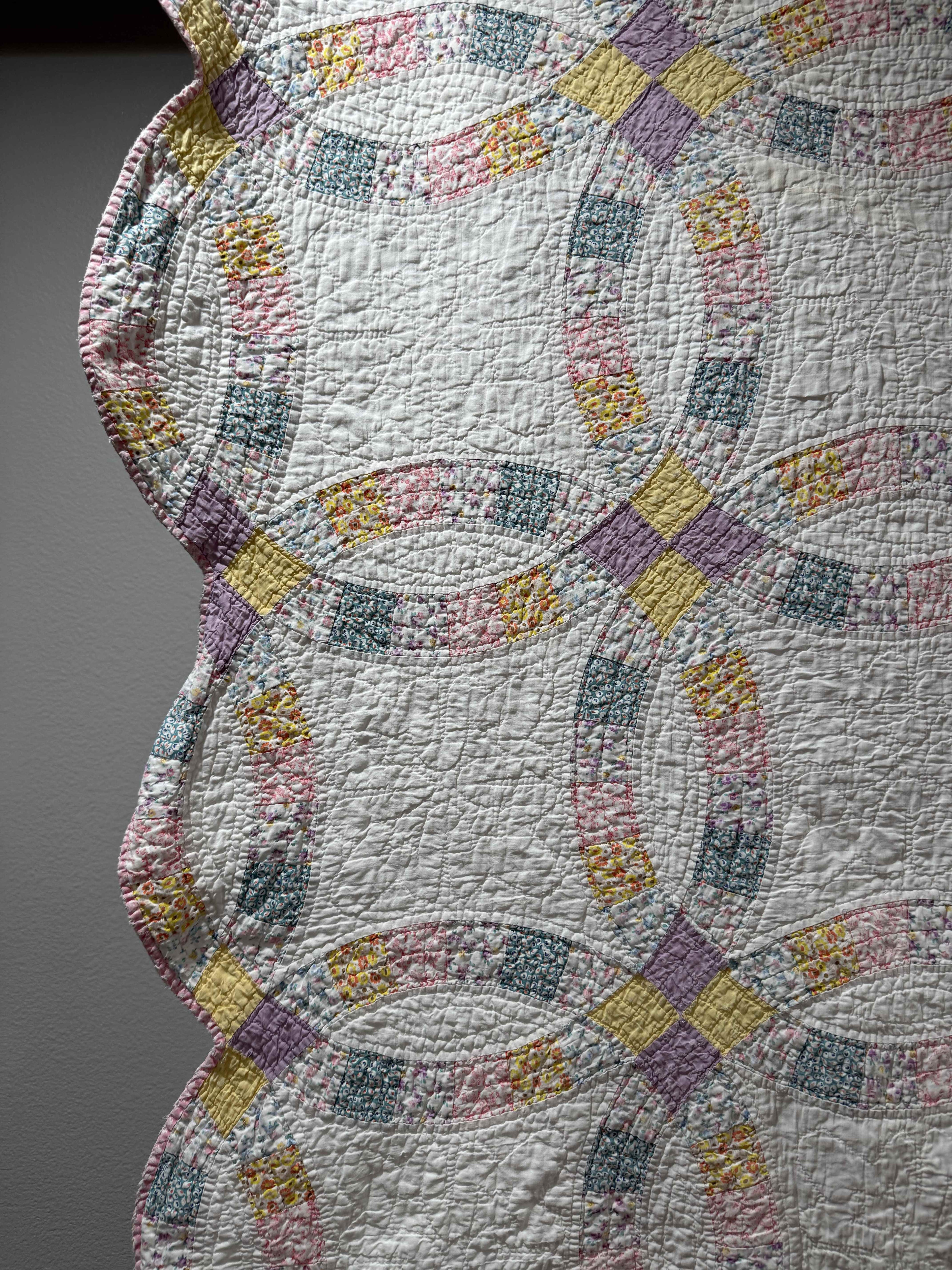 Vintage Double Wedding Ring Quilt