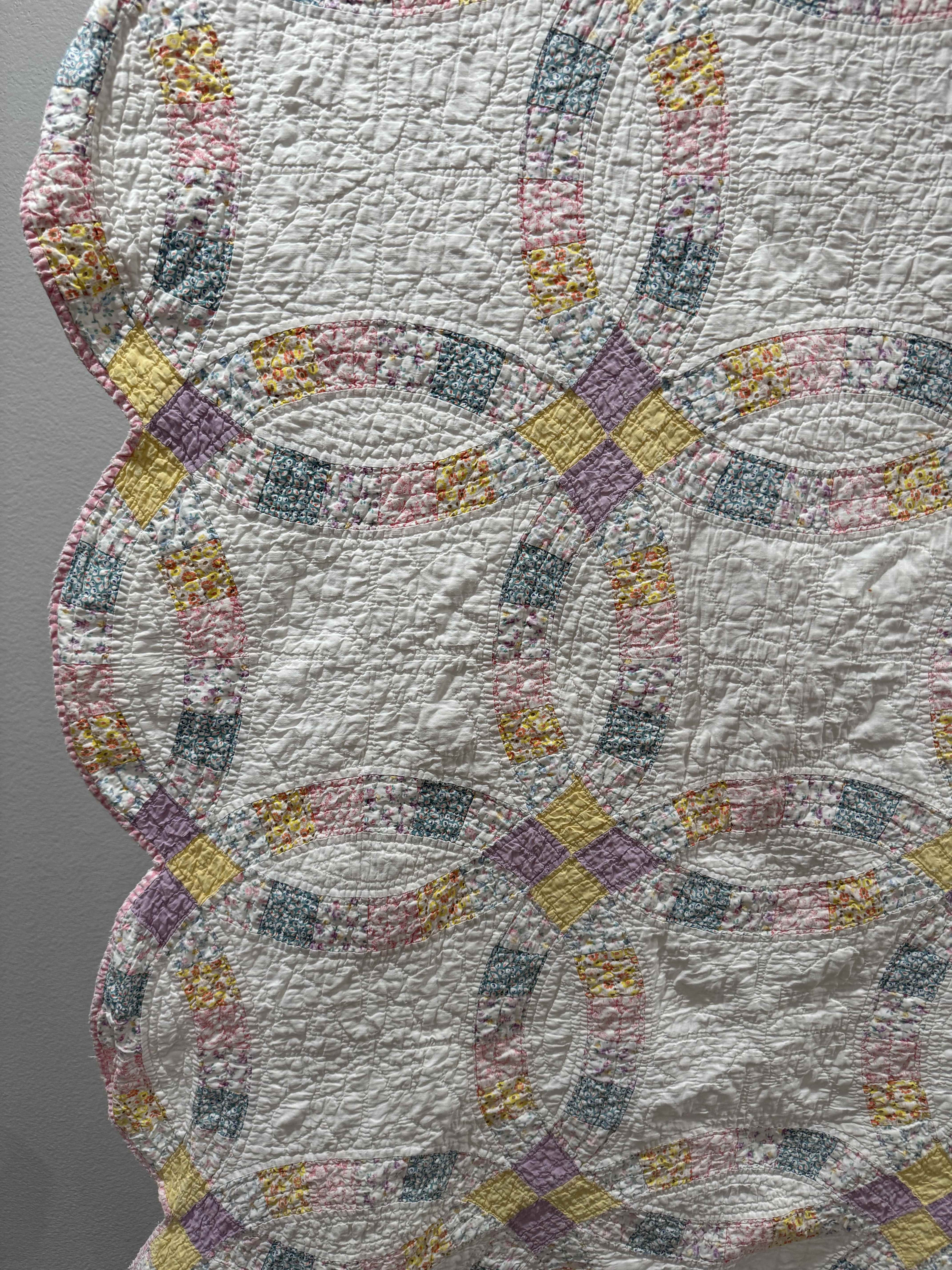 Vintage Double Wedding Ring Quilt