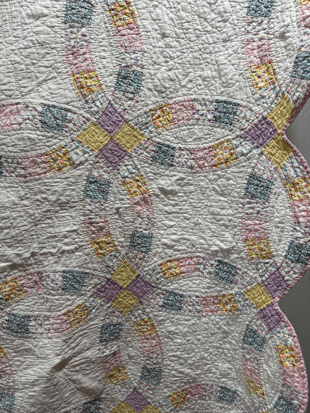 Vintage Double Wedding Ring Quilt