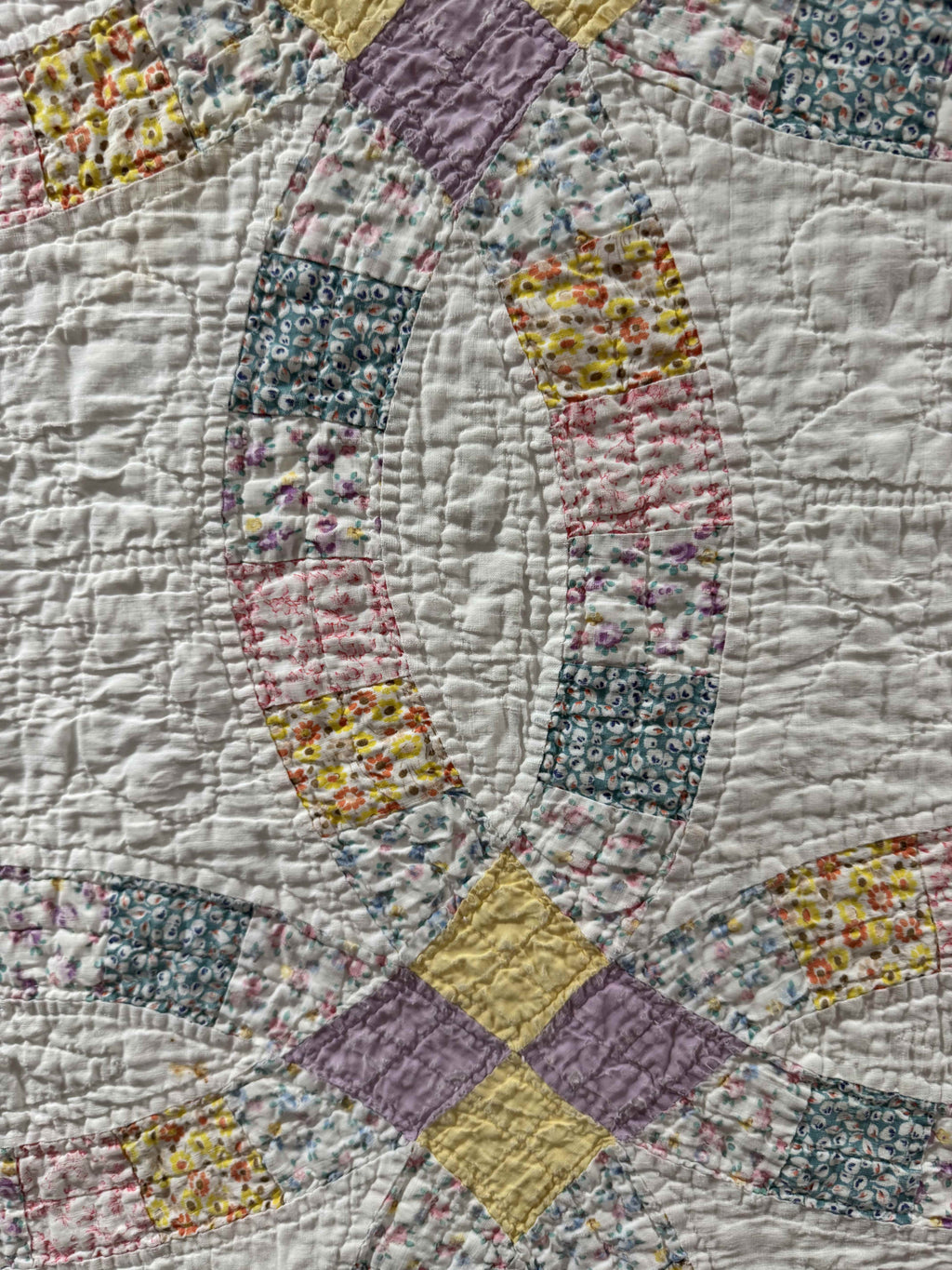 Vintage Double Wedding Ring Quilt