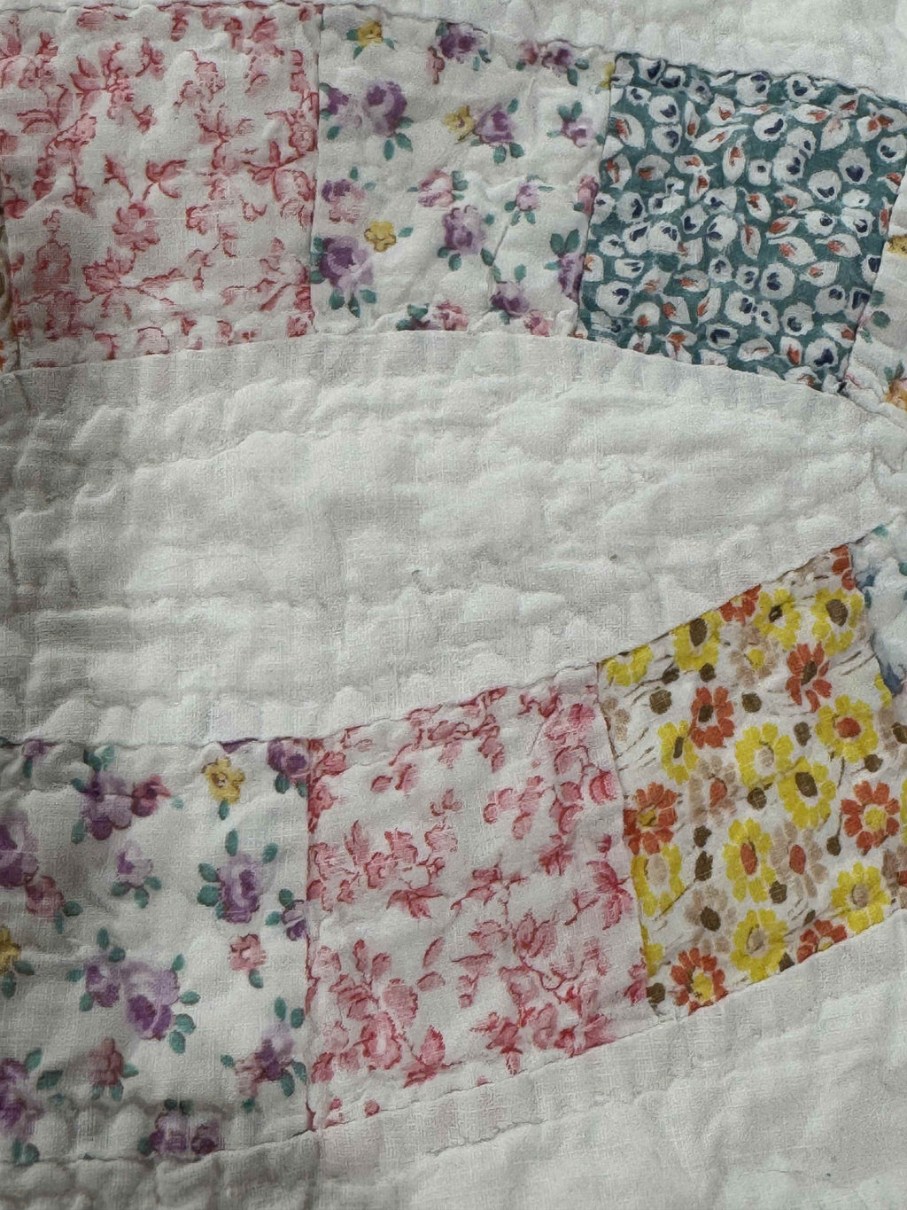 Vintage Double Wedding Ring Quilt