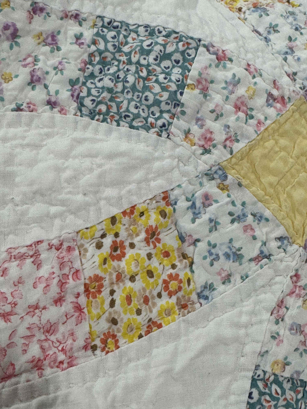 Vintage Double Wedding Ring Quilt