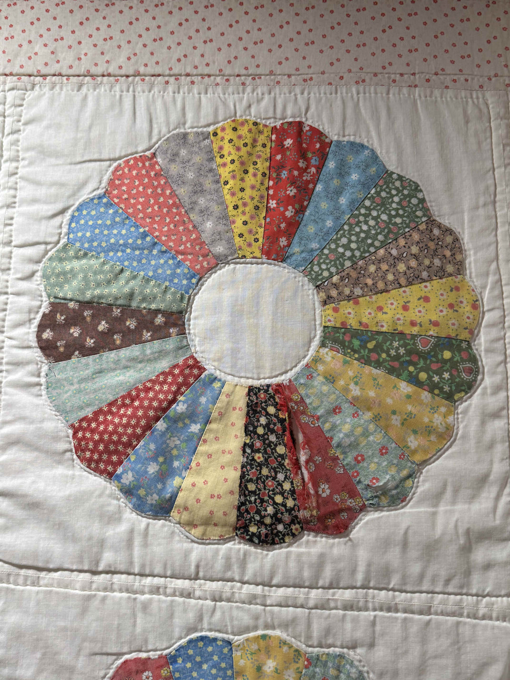 Vintage Feedsack Dresden Plate Cutter Quilt