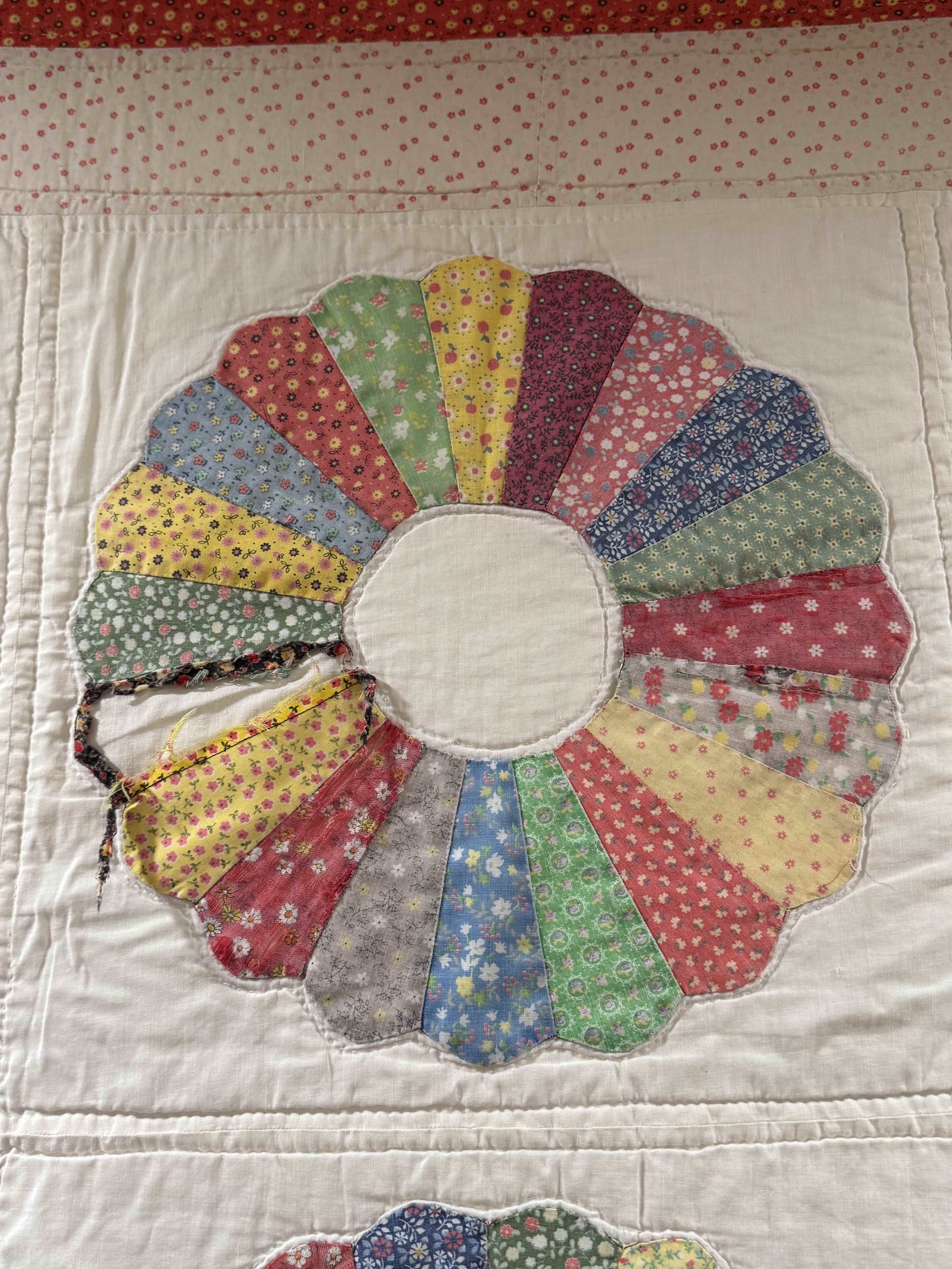 Vintage Feedsack Dresden Plate Cutter Quilt