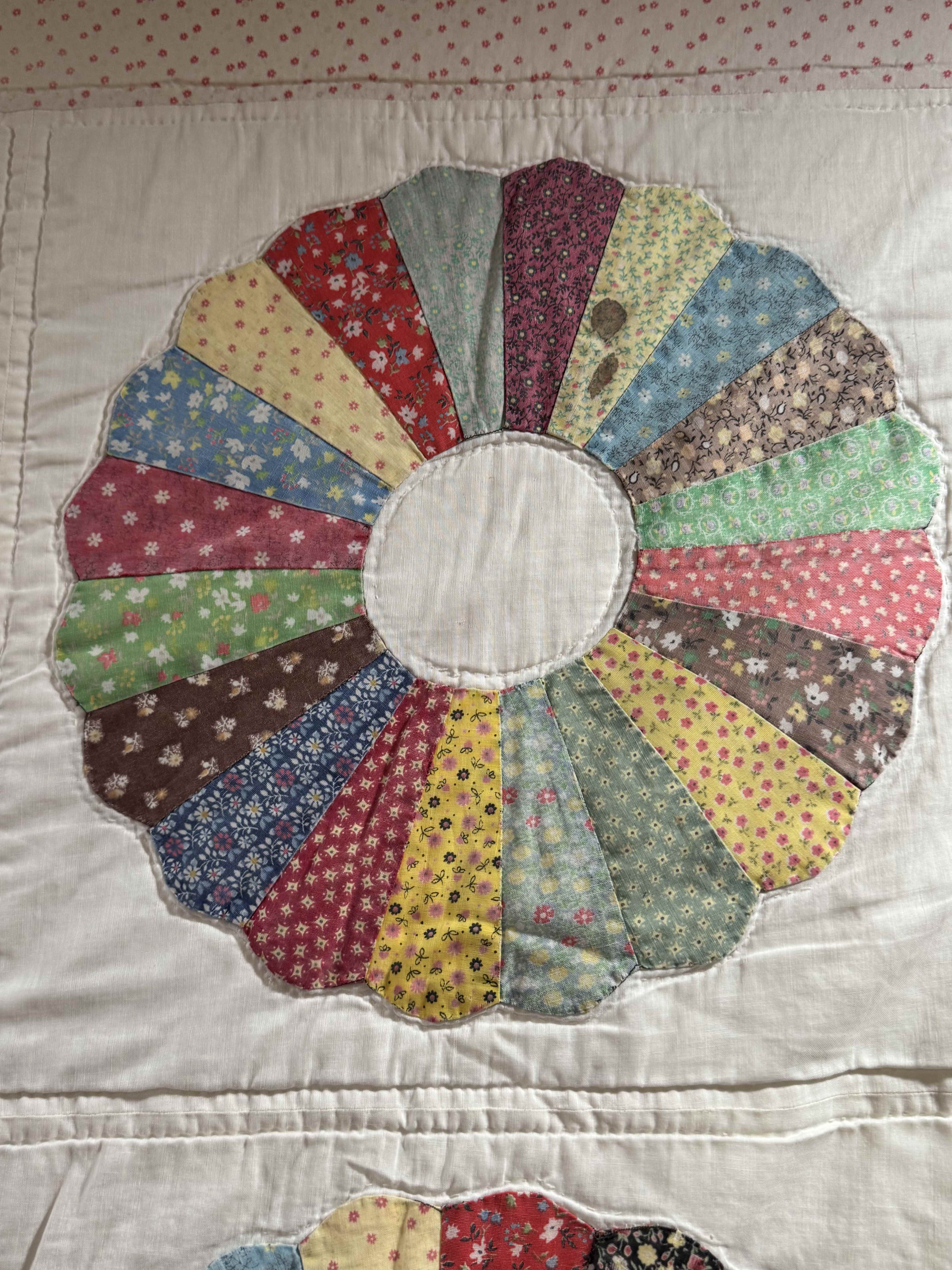 Vintage Feedsack Dresden Plate Cutter Quilt
