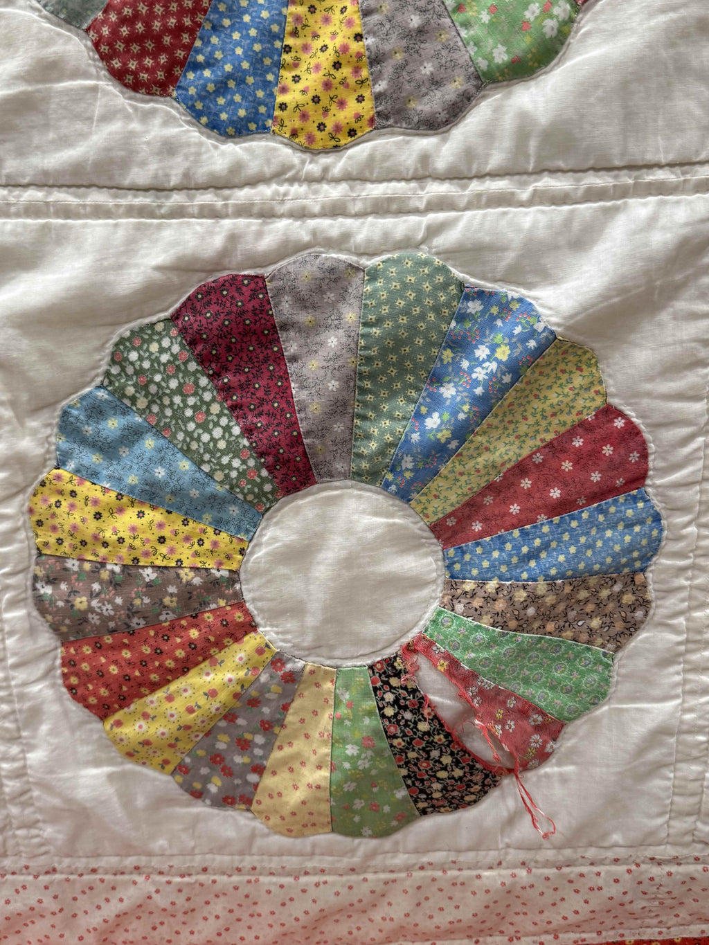 Vintage Feedsack Dresden Plate Cutter Quilt