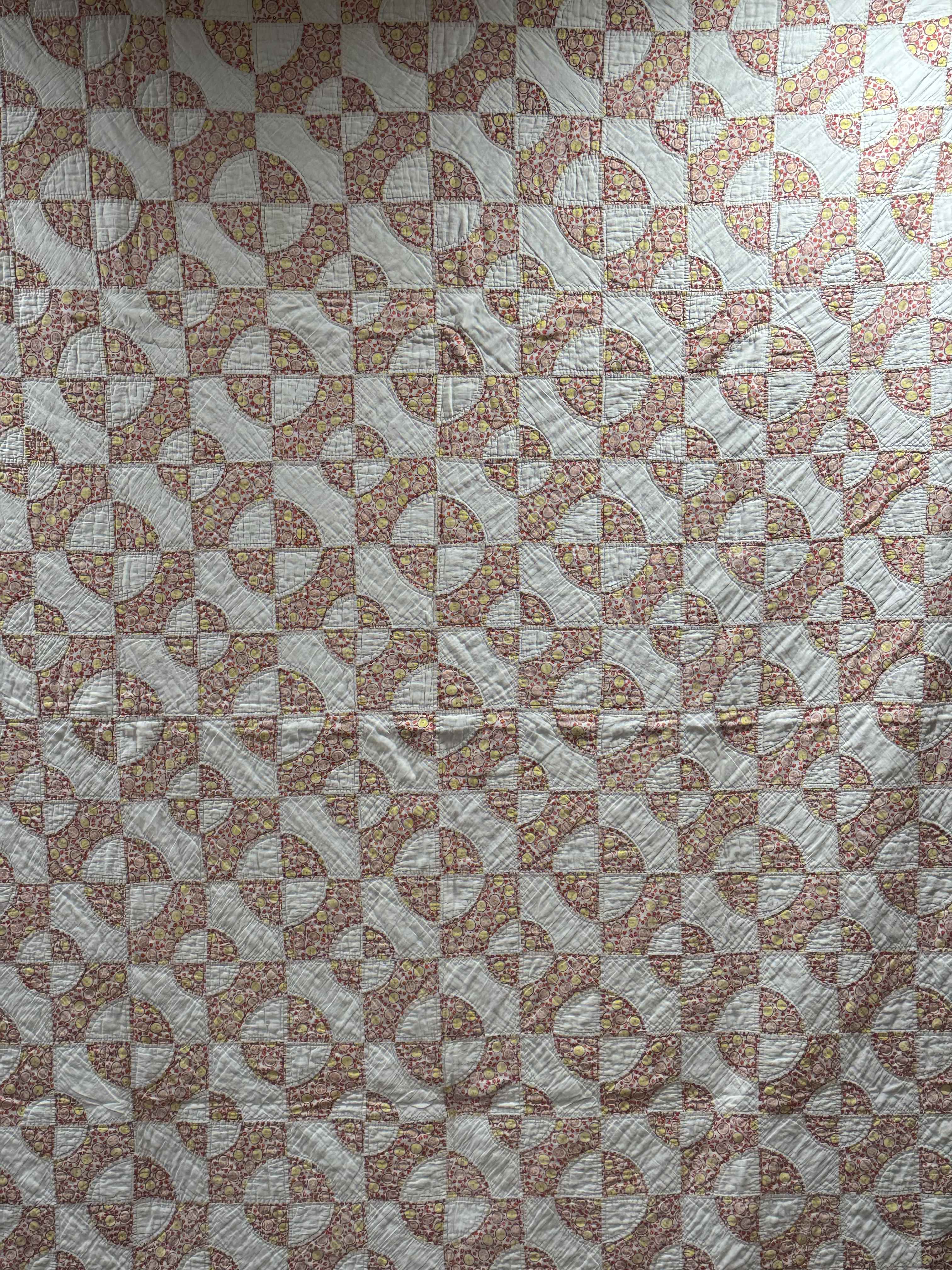 Vintage Drunkard's Path Quilt