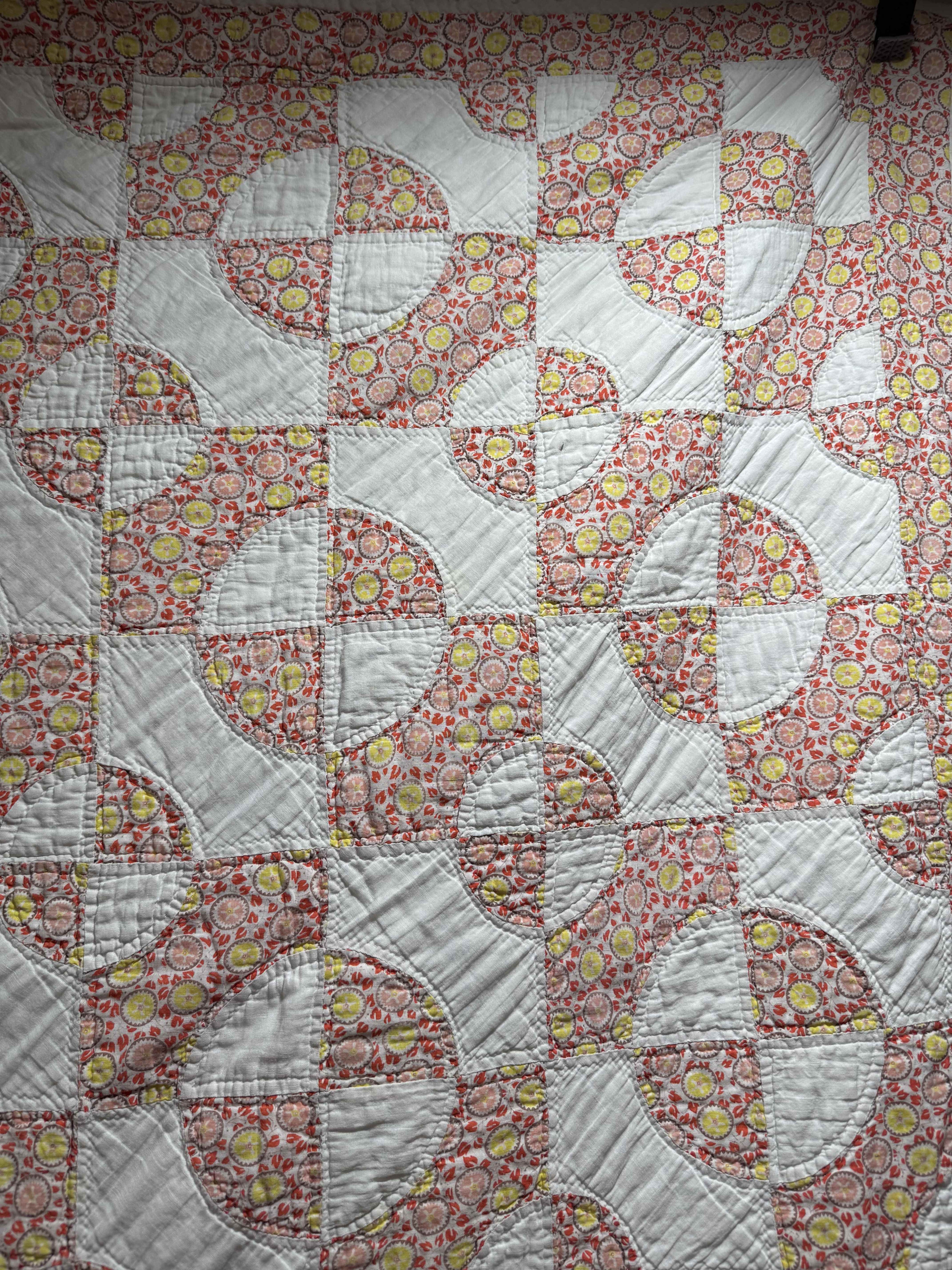 Vintage Drunkard's Path Quilt