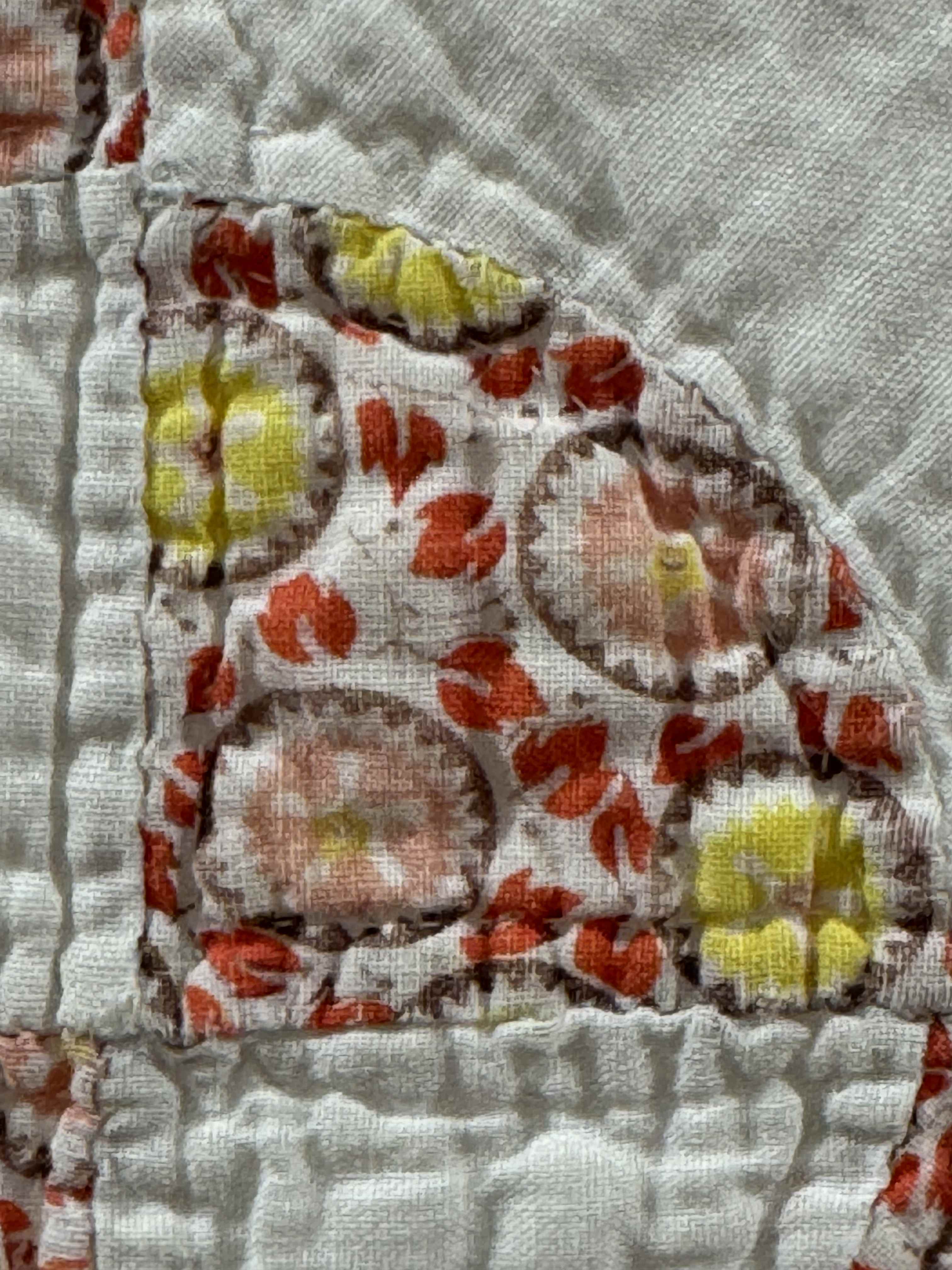 Vintage Drunkard's Path Quilt