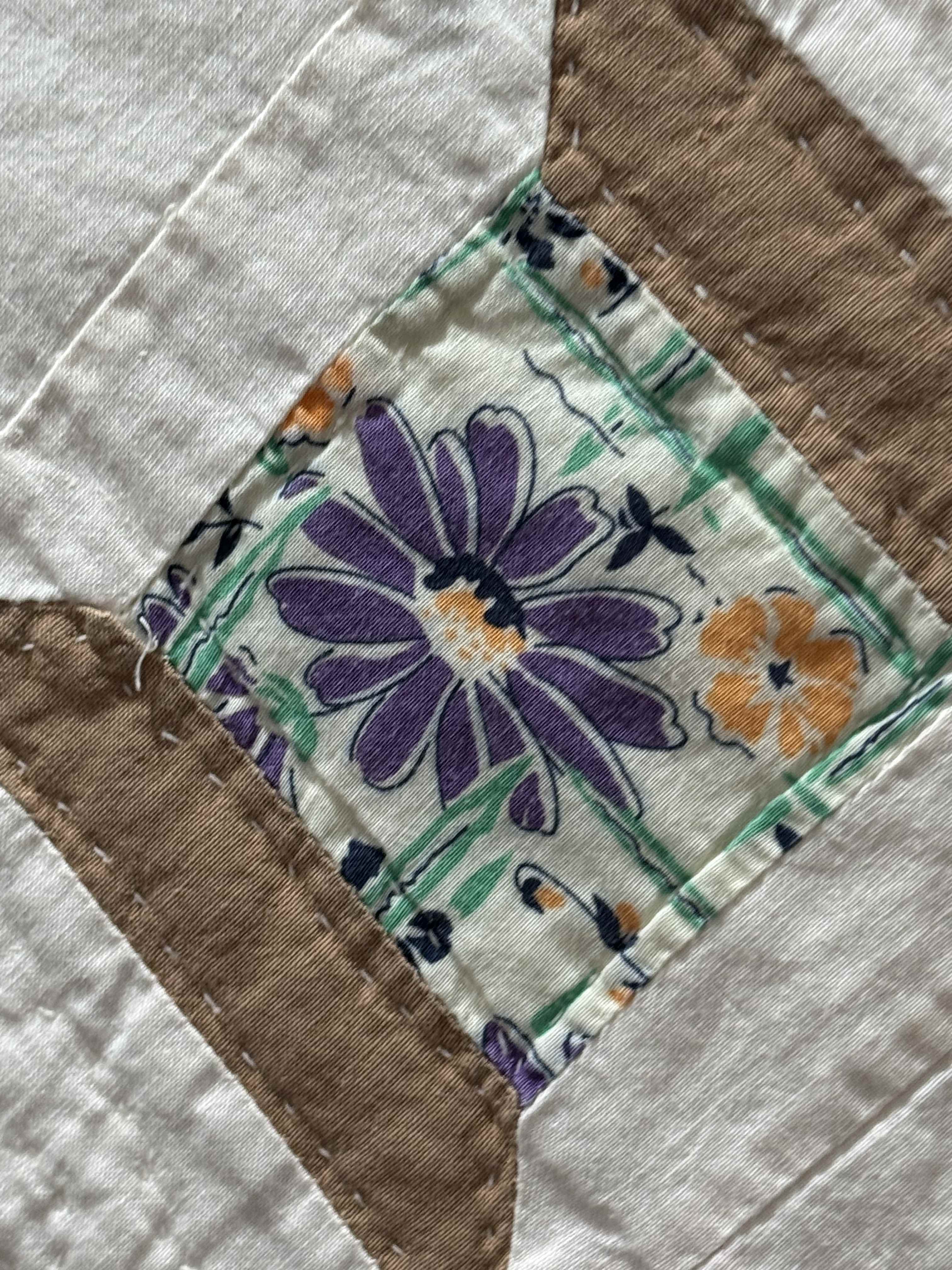 Vintage Snowball Lattice Quilt