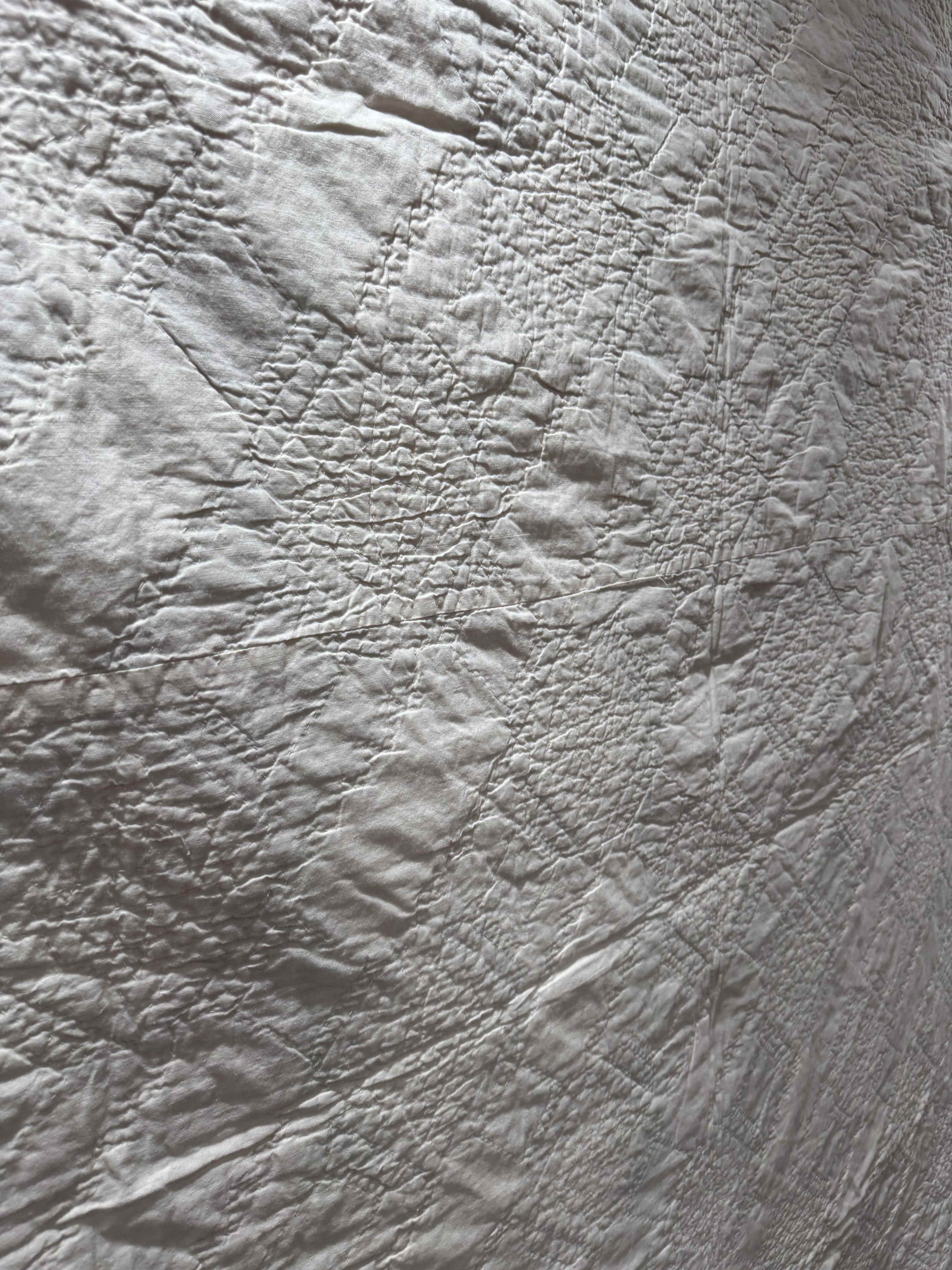 Vintage Snowball Lattice Quilt