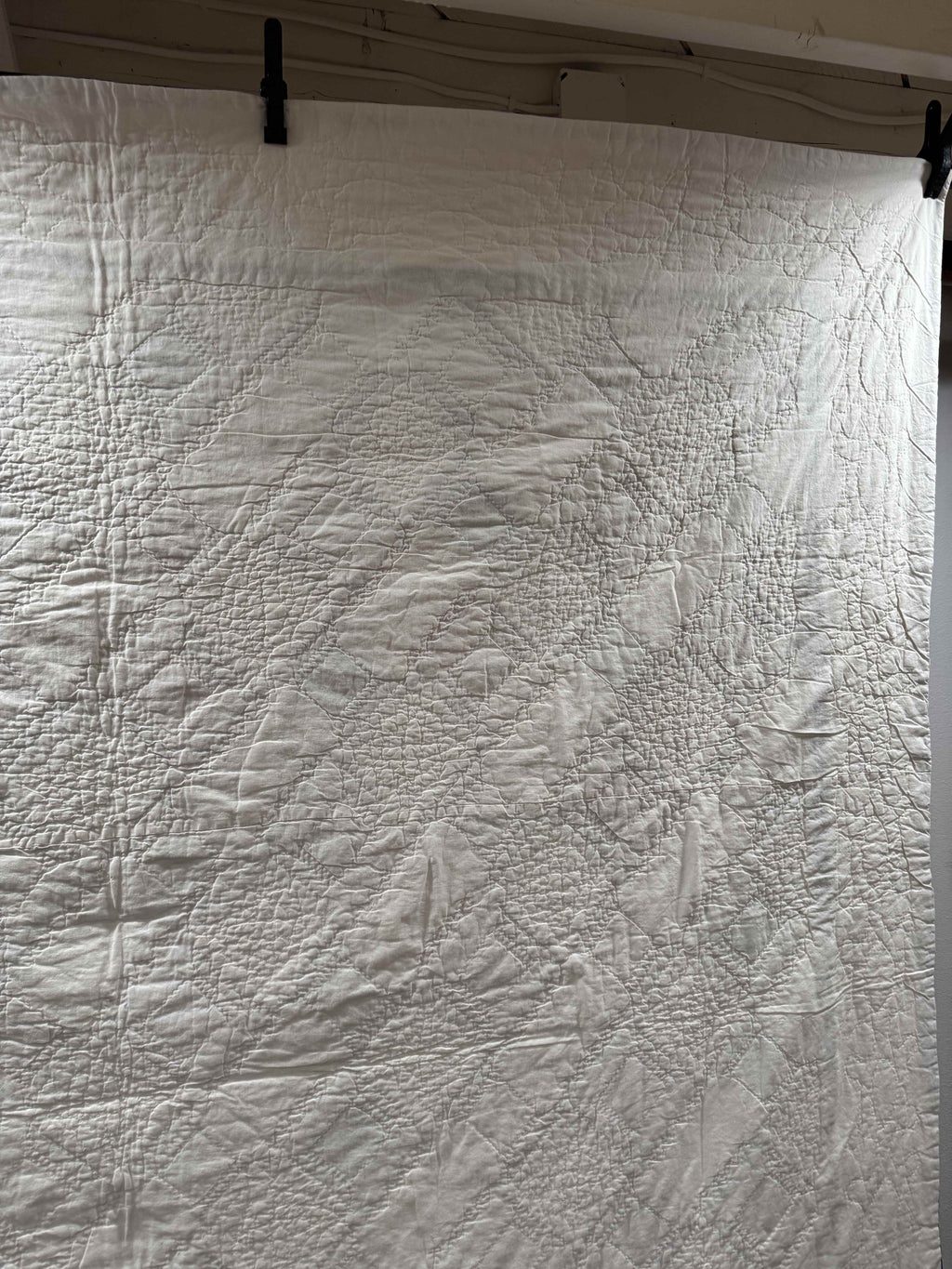 Vintage Snowball Lattice Quilt