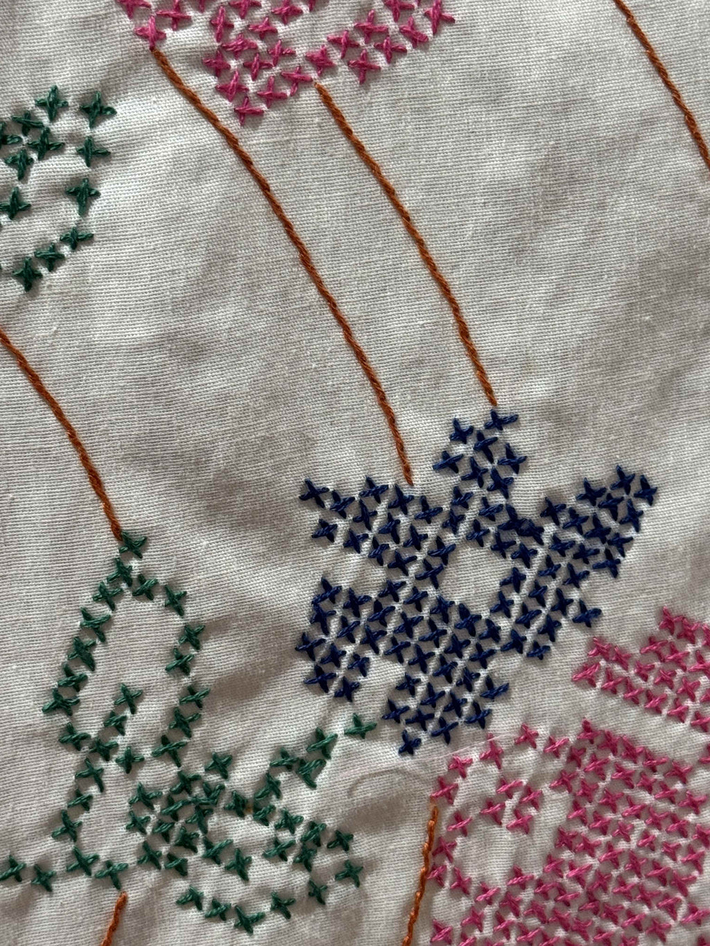 Vintage Embroidered Mauve with Crowns Top