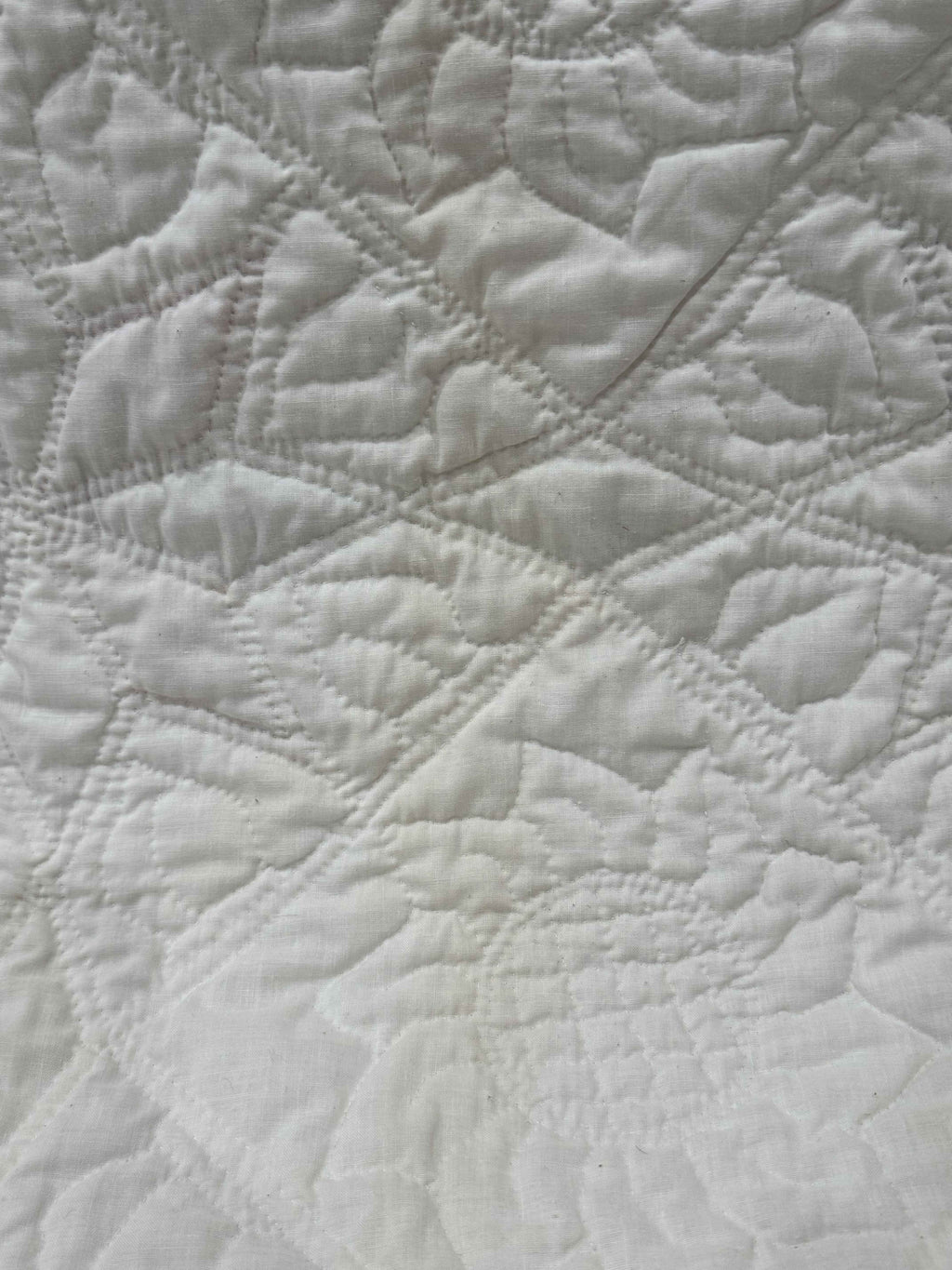 Vintage Eight-Point Star With Diamond Lattice Quilt