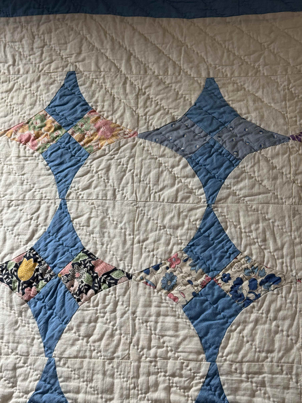 Vintage Hummingbird Quilt