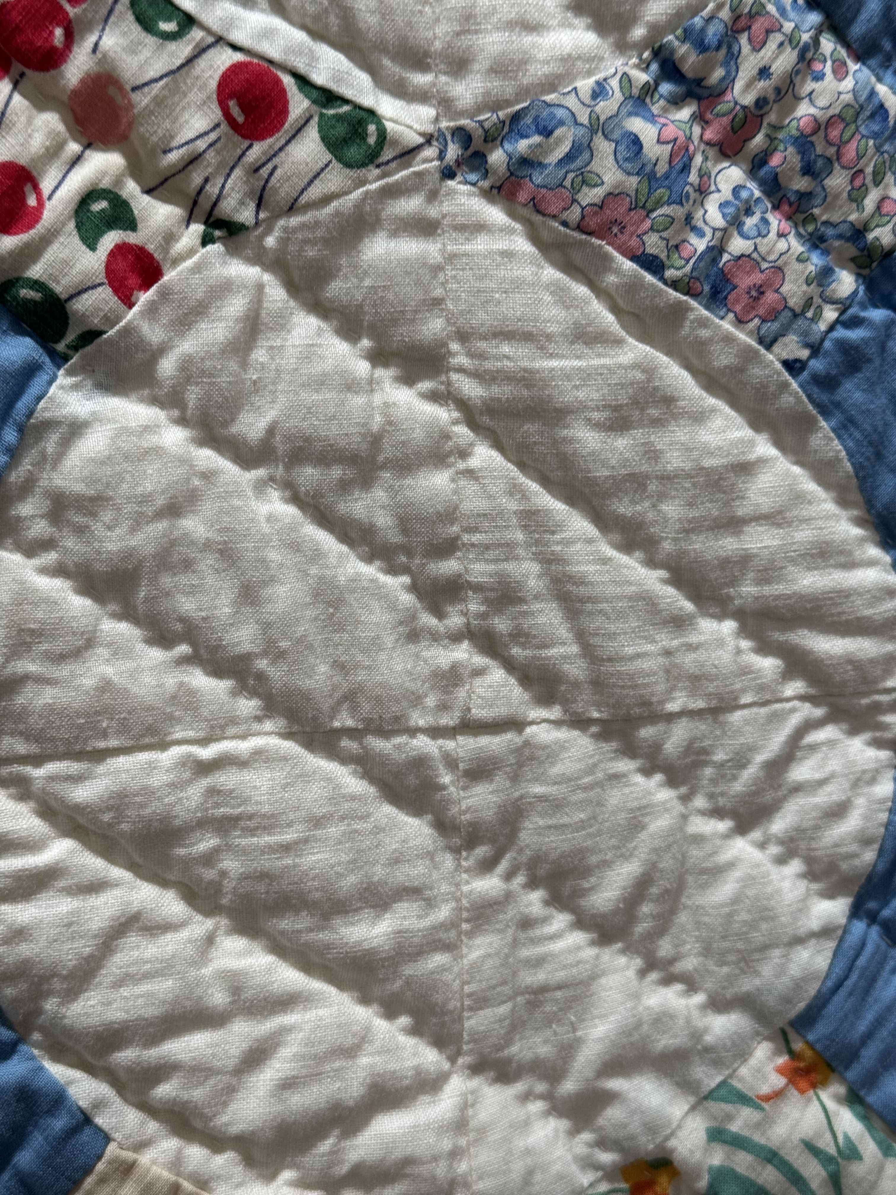 Vintage Hummingbird Quilt