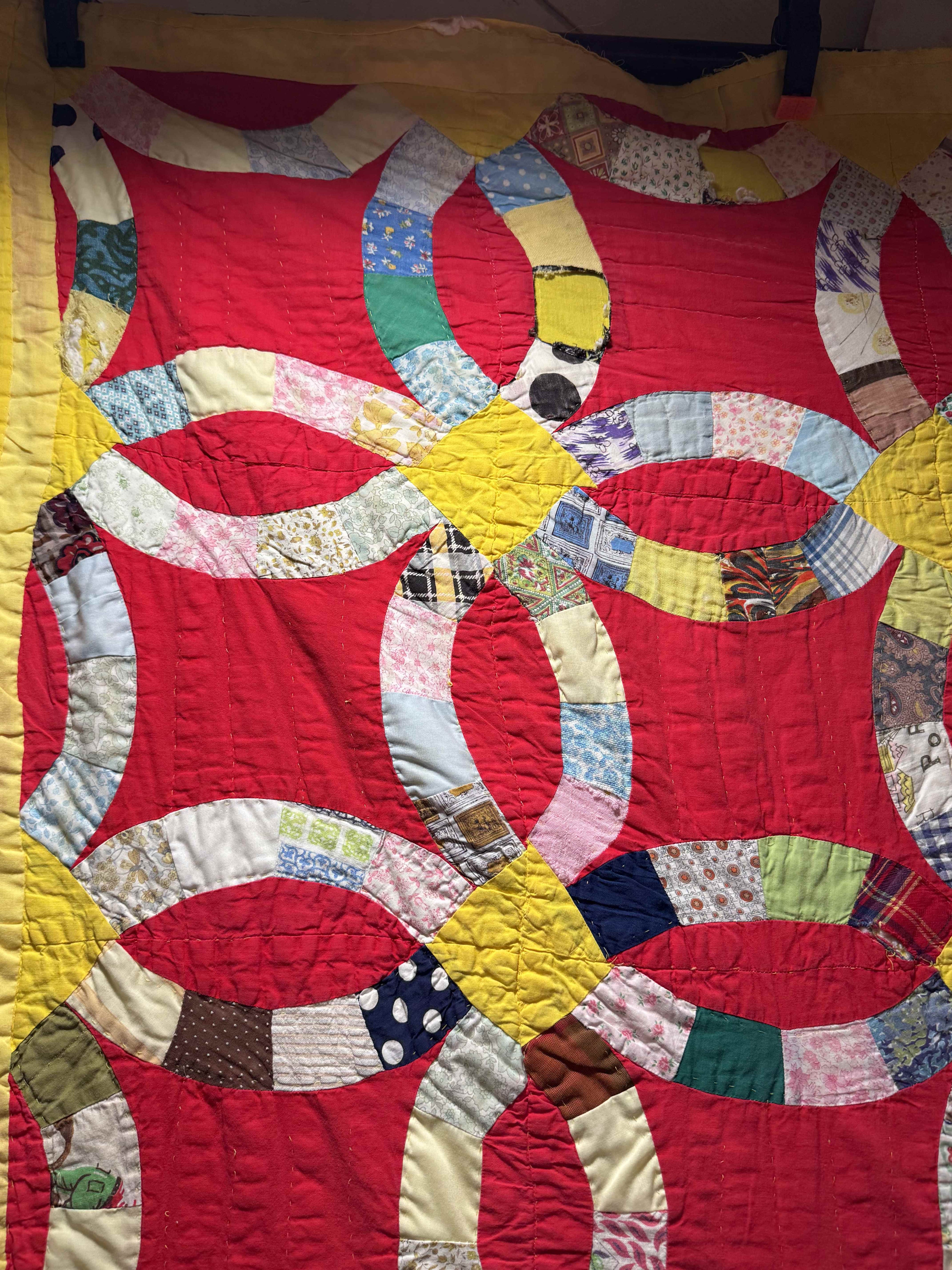 Vintage Double Wedding Ring Quilt