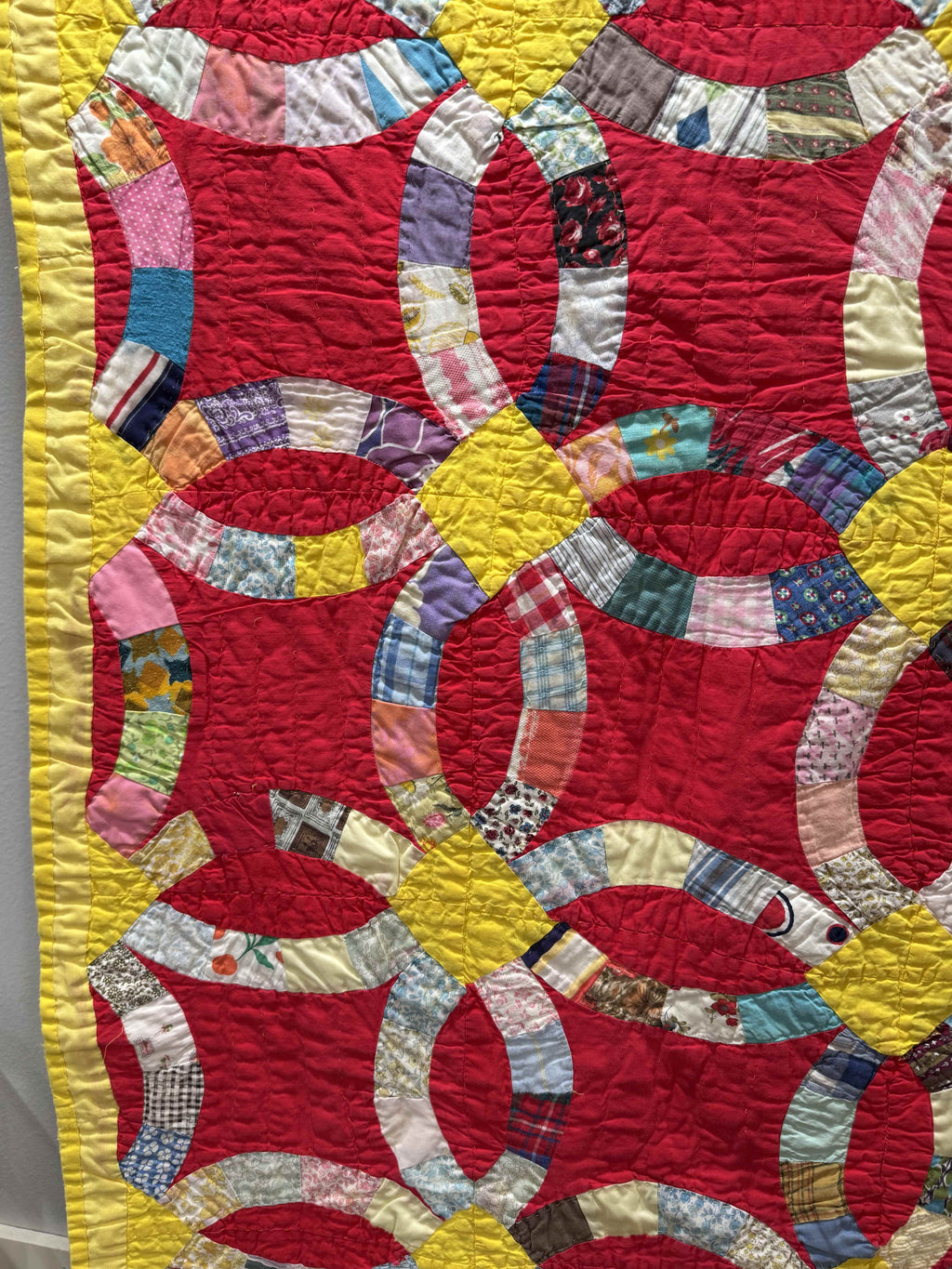 Vintage Double Wedding Ring Quilt