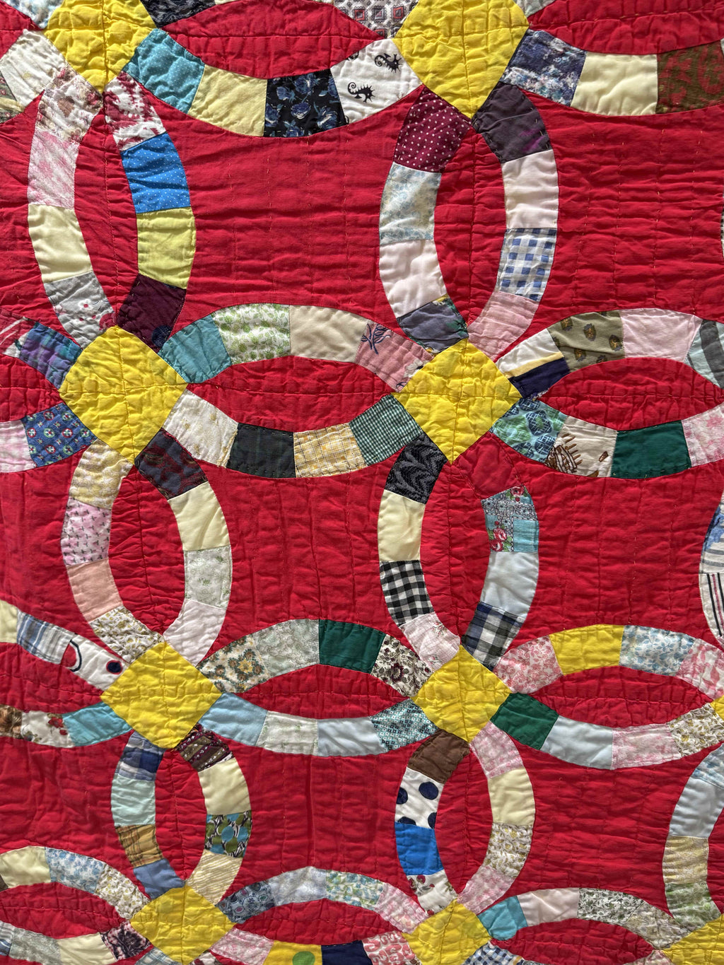Vintage Double Wedding Ring Quilt