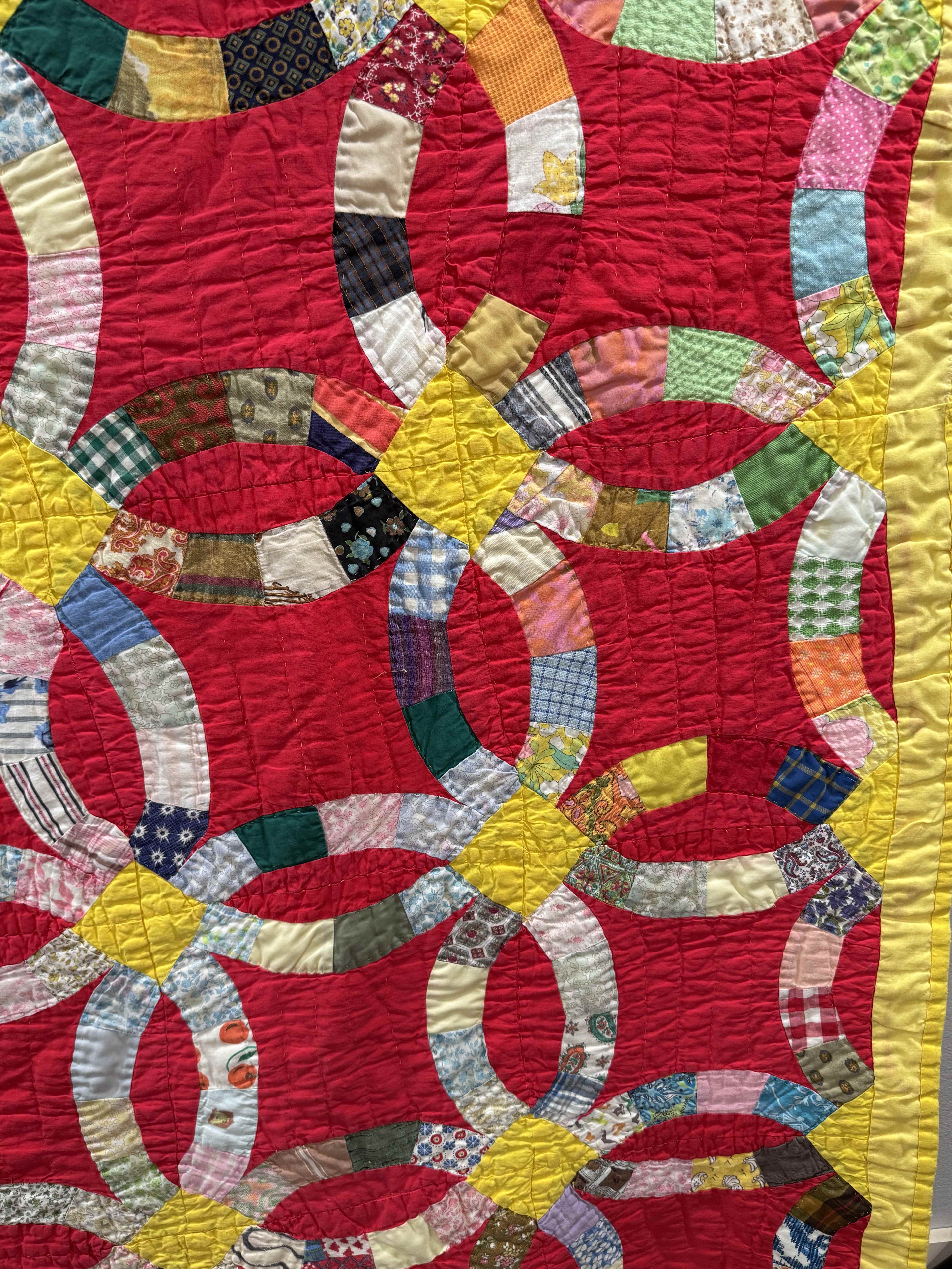 Vintage Double Wedding Ring Quilt