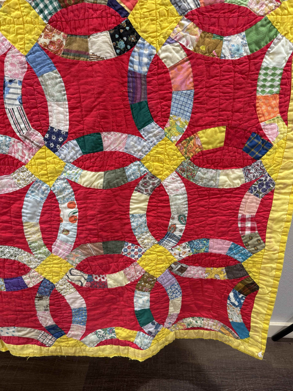 Vintage Double Wedding Ring Quilt