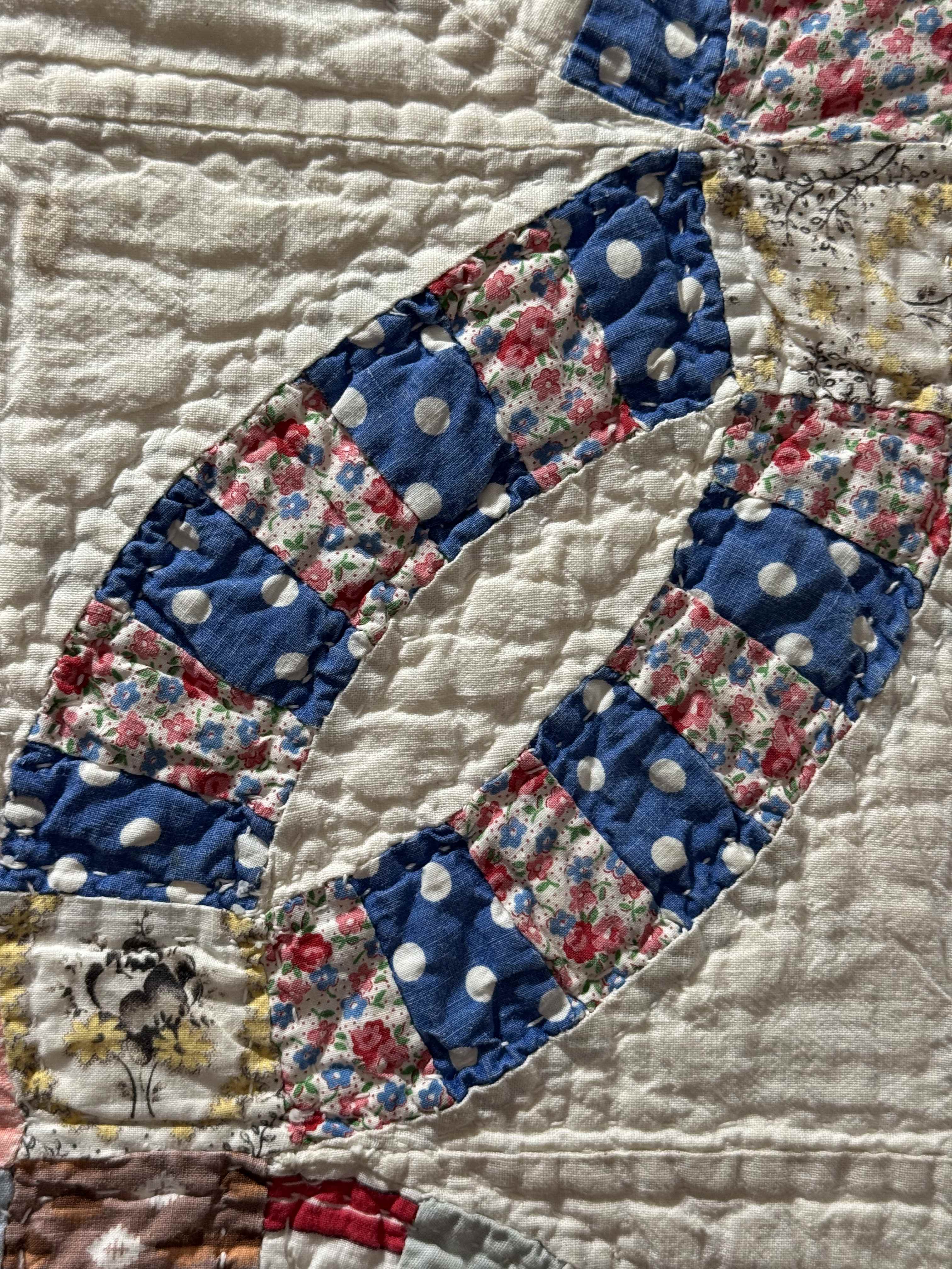 Vintage Double Wedding Ring Quilt