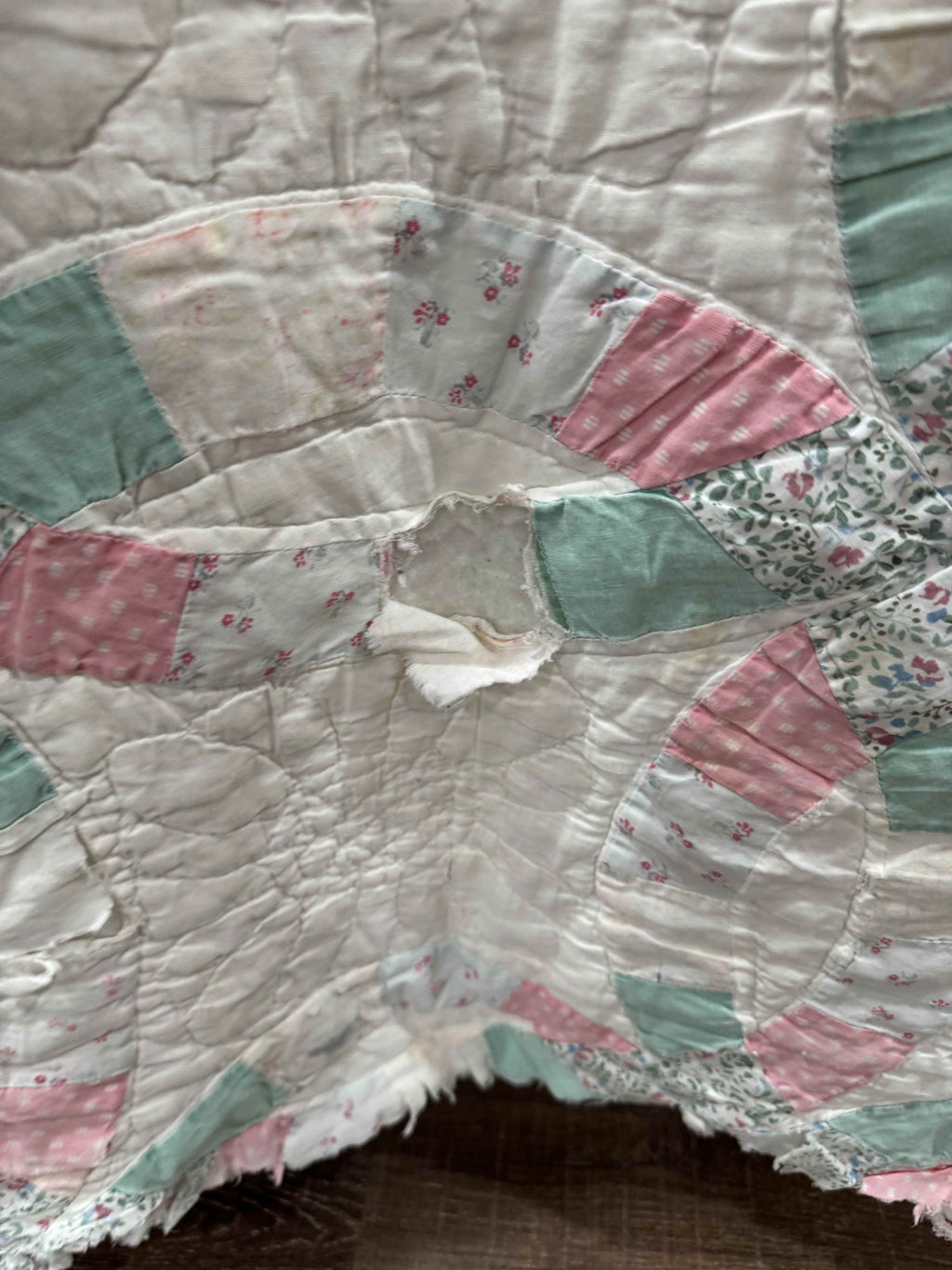 Vintage Double Wedding Ring Quilt