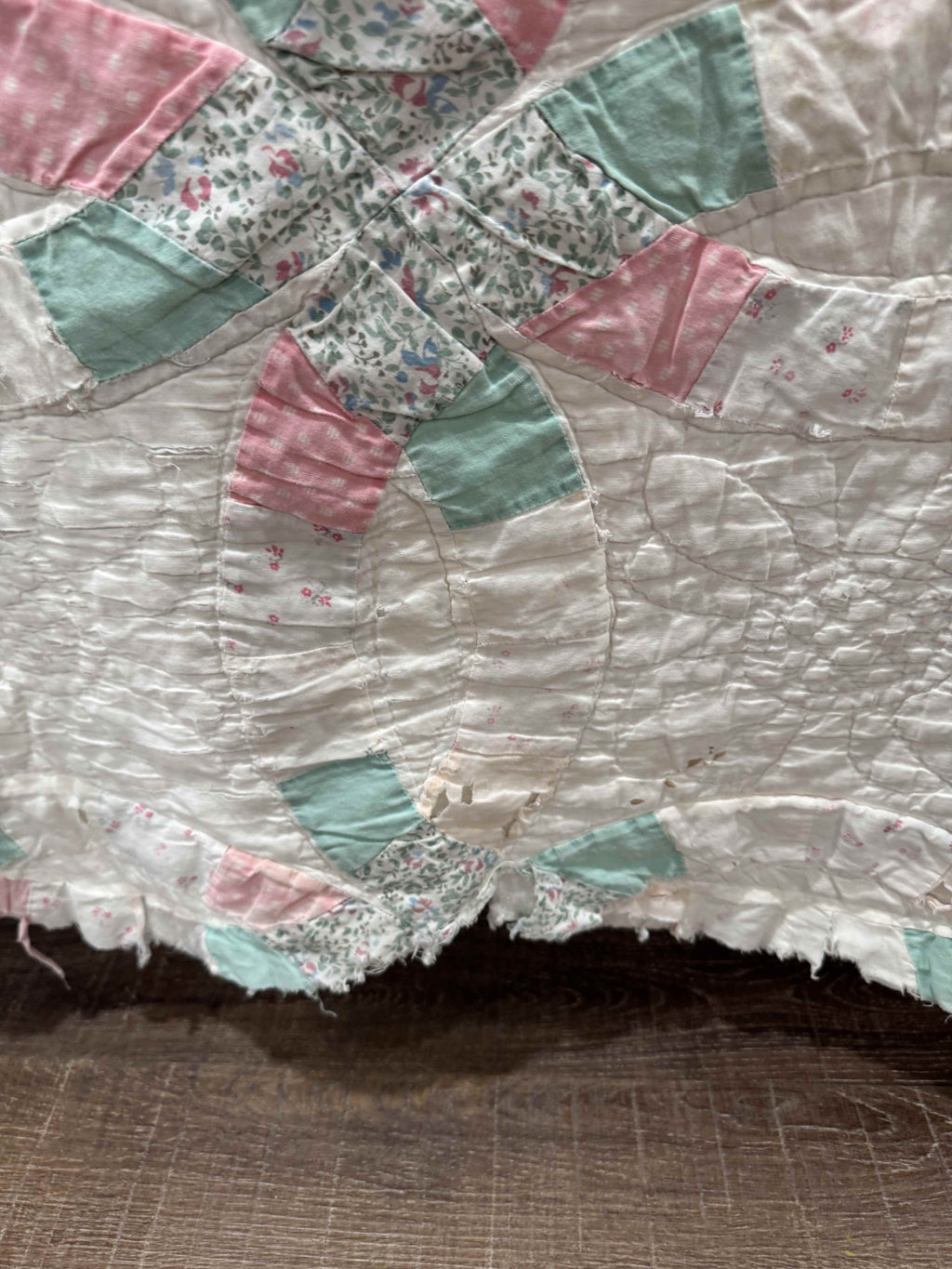Vintage Double Wedding Ring Quilt