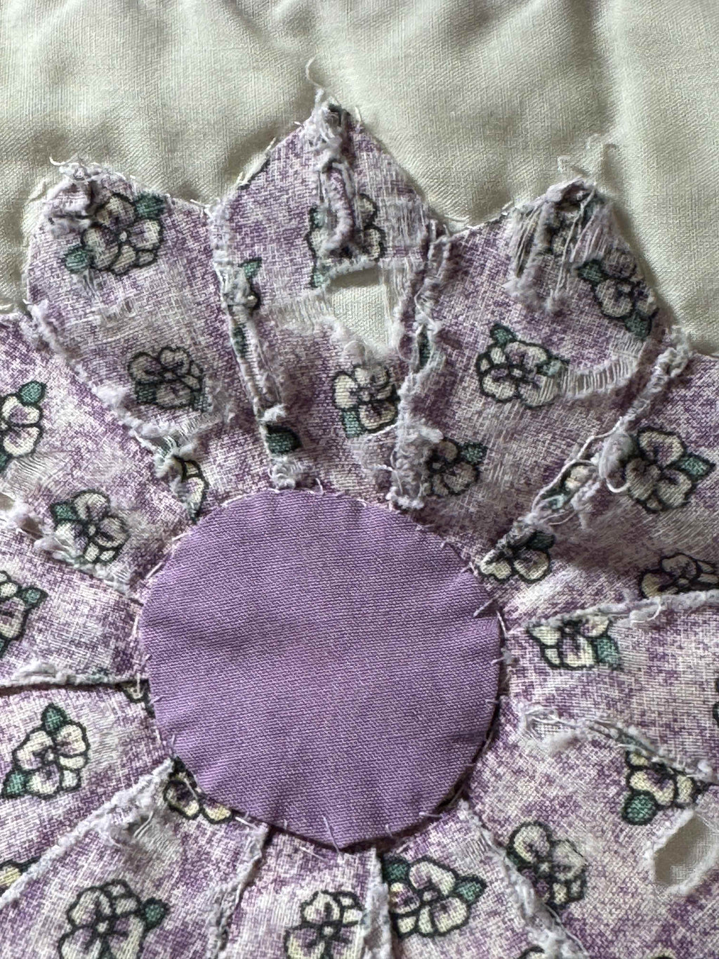 Vintage 12 Point Dresden Plate Quilt