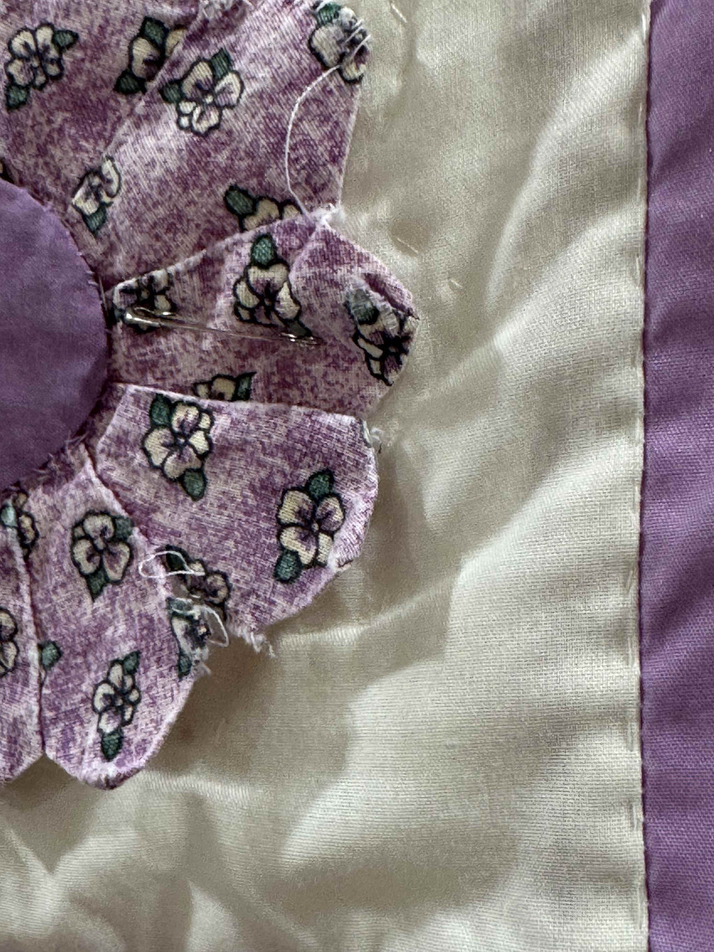 Vintage 12 Point Dresden Plate Quilt
