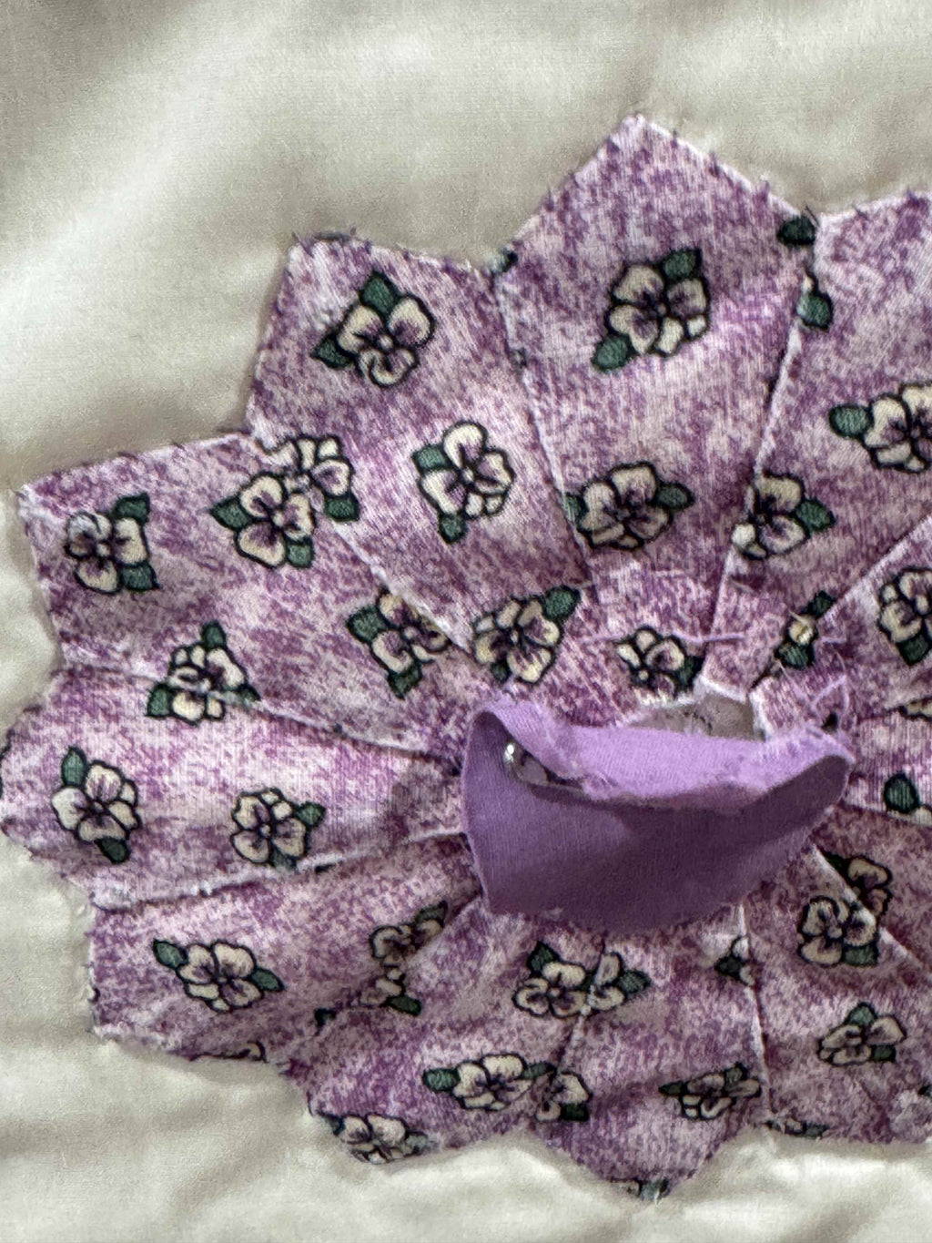 Vintage 12 Point Dresden Plate Quilt