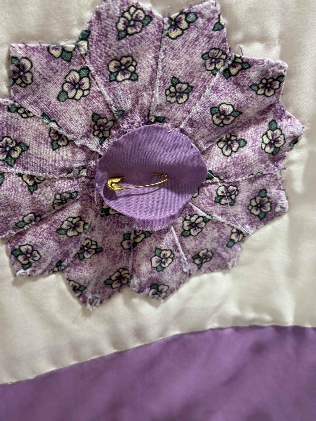 Vintage 12 Point Dresden Plate Quilt