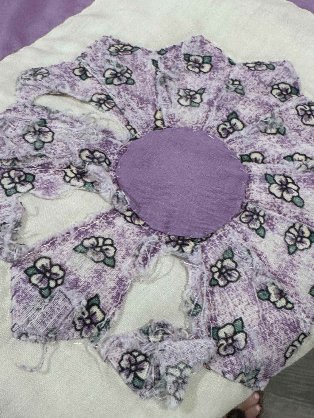 Vintage 12 Point Dresden Plate Quilt