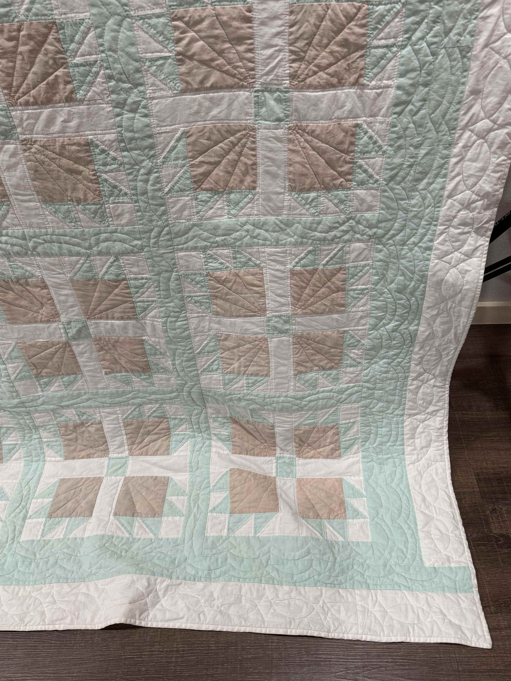 Vintage Trip Bear's Paw Quilt