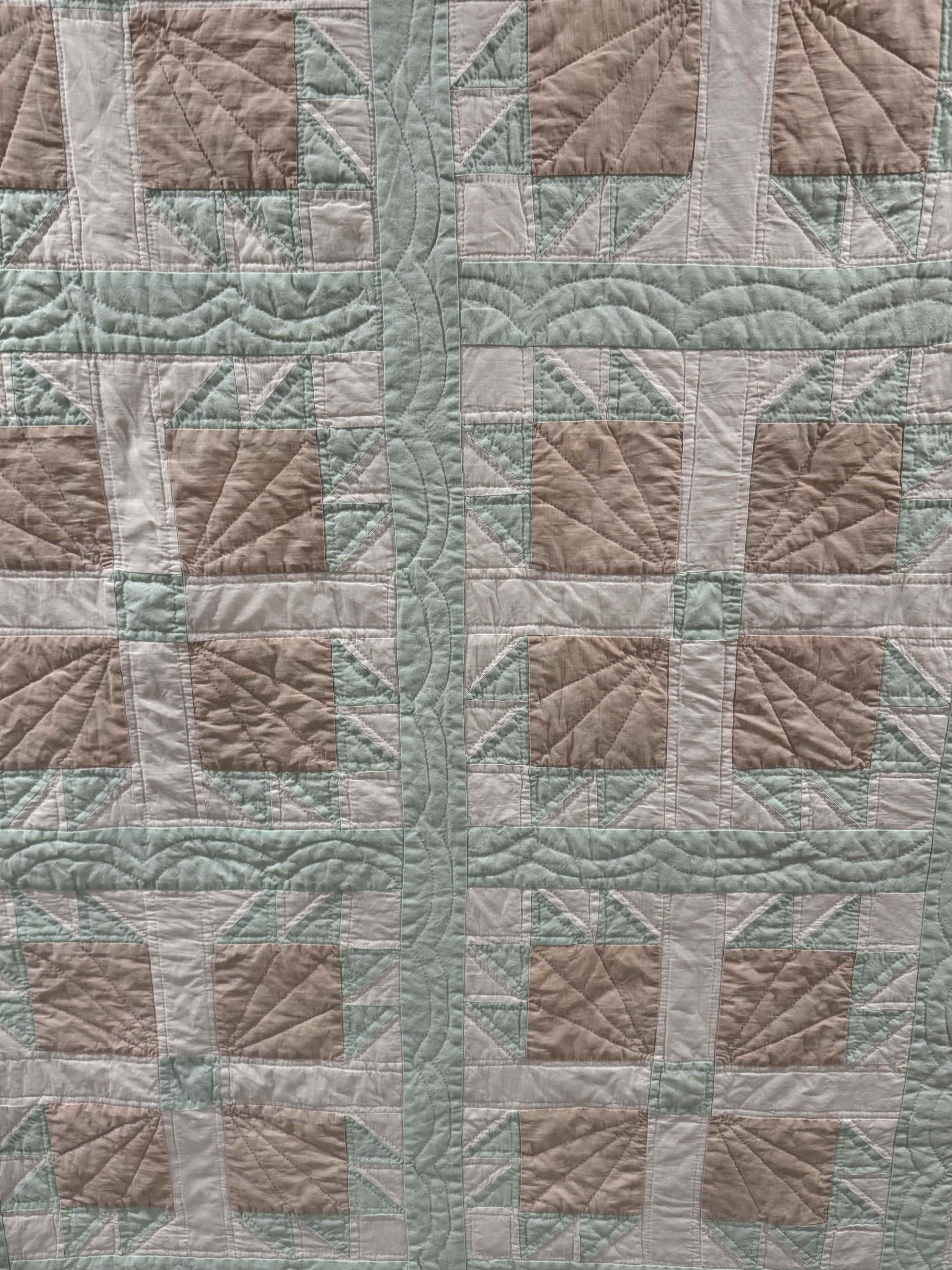 Vintage Trip Bear's Paw Quilt