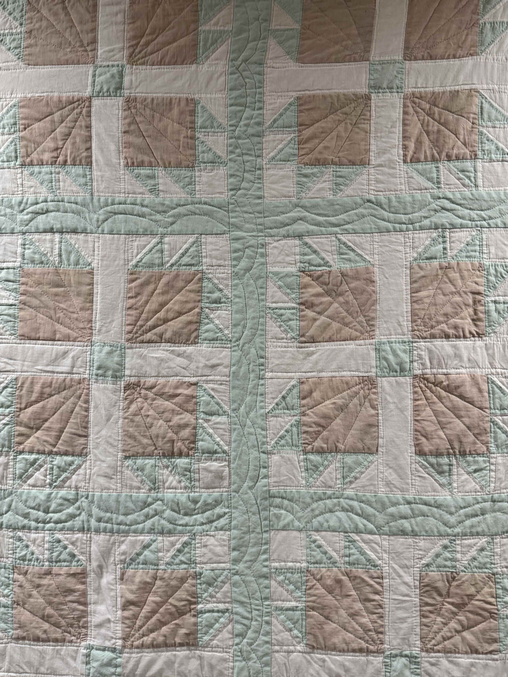 Vintage Trip Bear's Paw Quilt